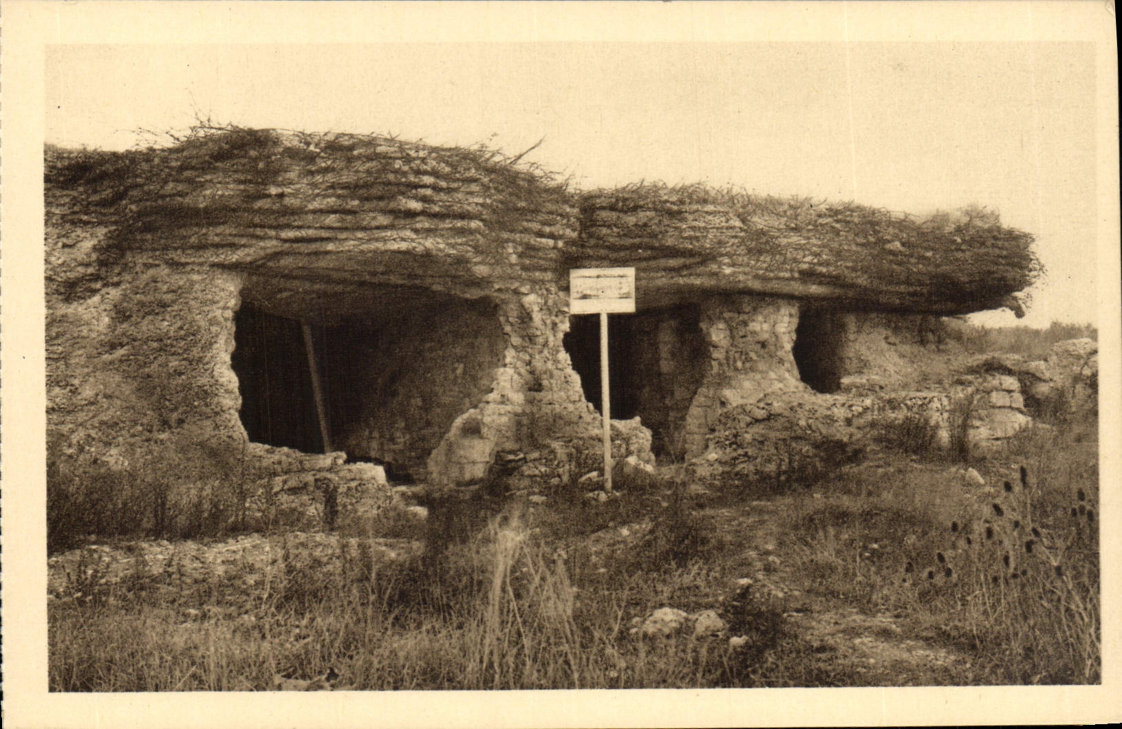 VINTAGE POSTCARD Fort of Douaumont Abri 2196 classifies vestige of Militaria war