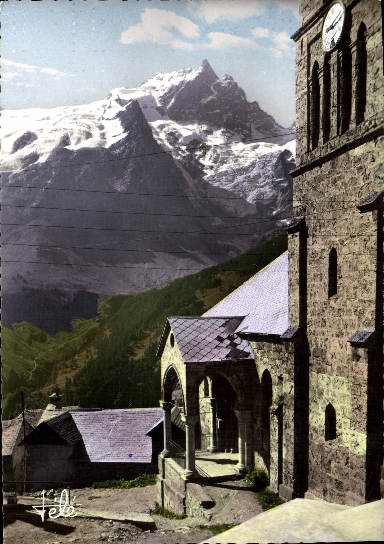 CPM Les Alpes Pittoresques Vieille Chapelle et Pic de la Meije