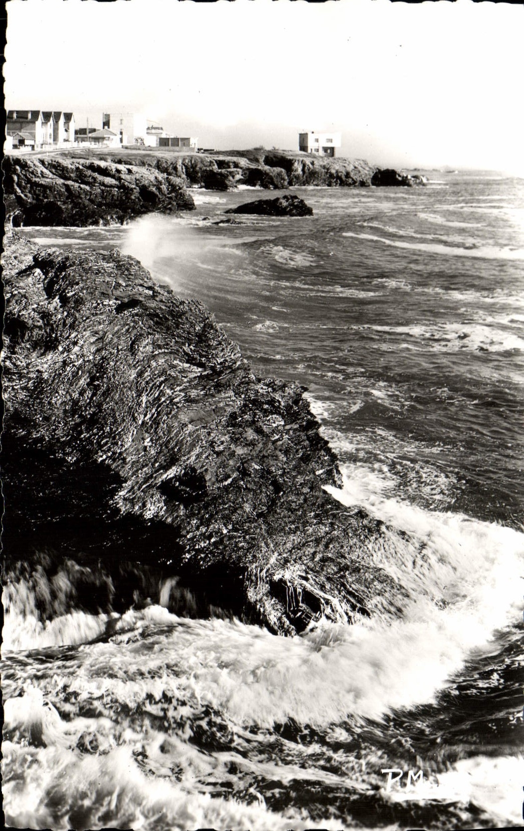 CPM Sur La Cote Bleue entre Croix De Vie et Sion Tempete sur la corniche