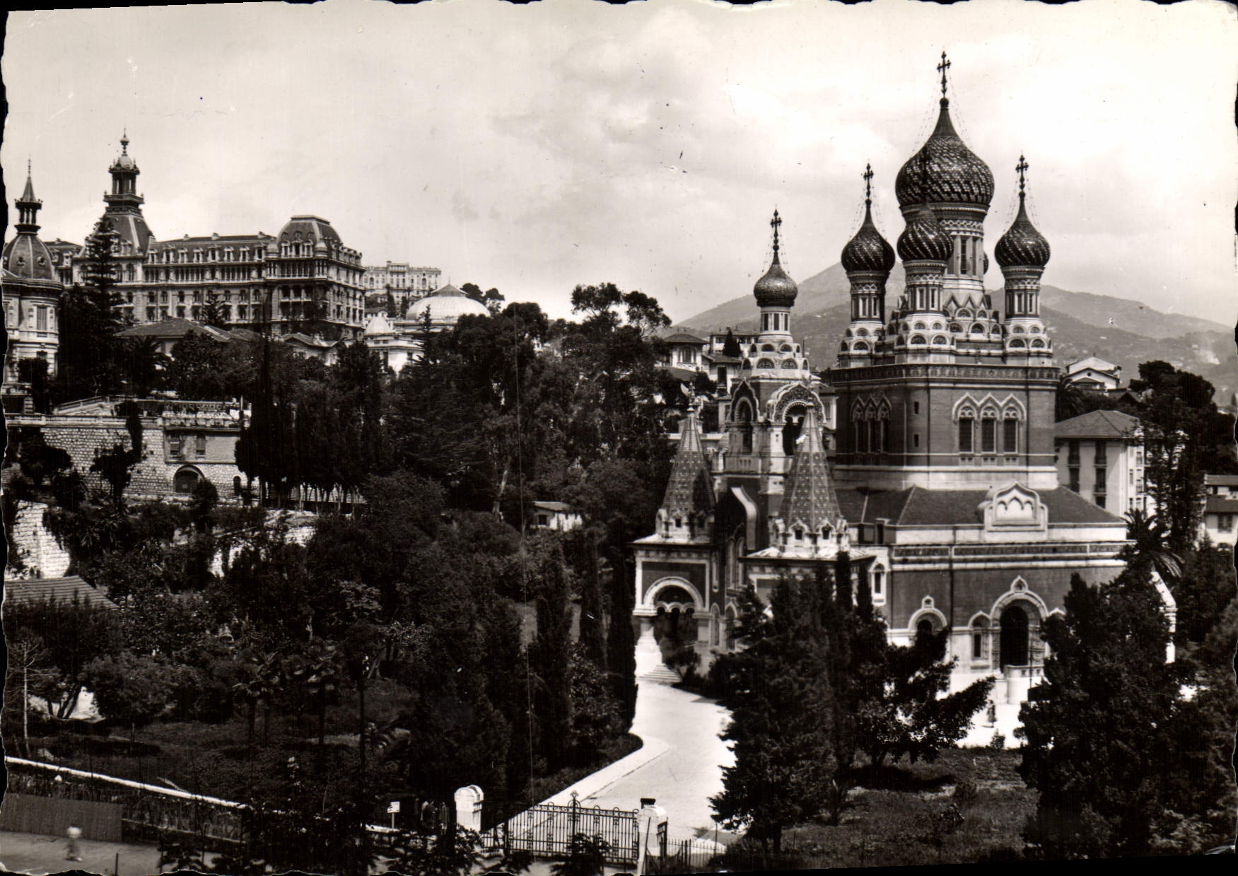 CPM Cote D'Azur Nice L'Eglise Russe et le Lycee du Parc Russie Russia