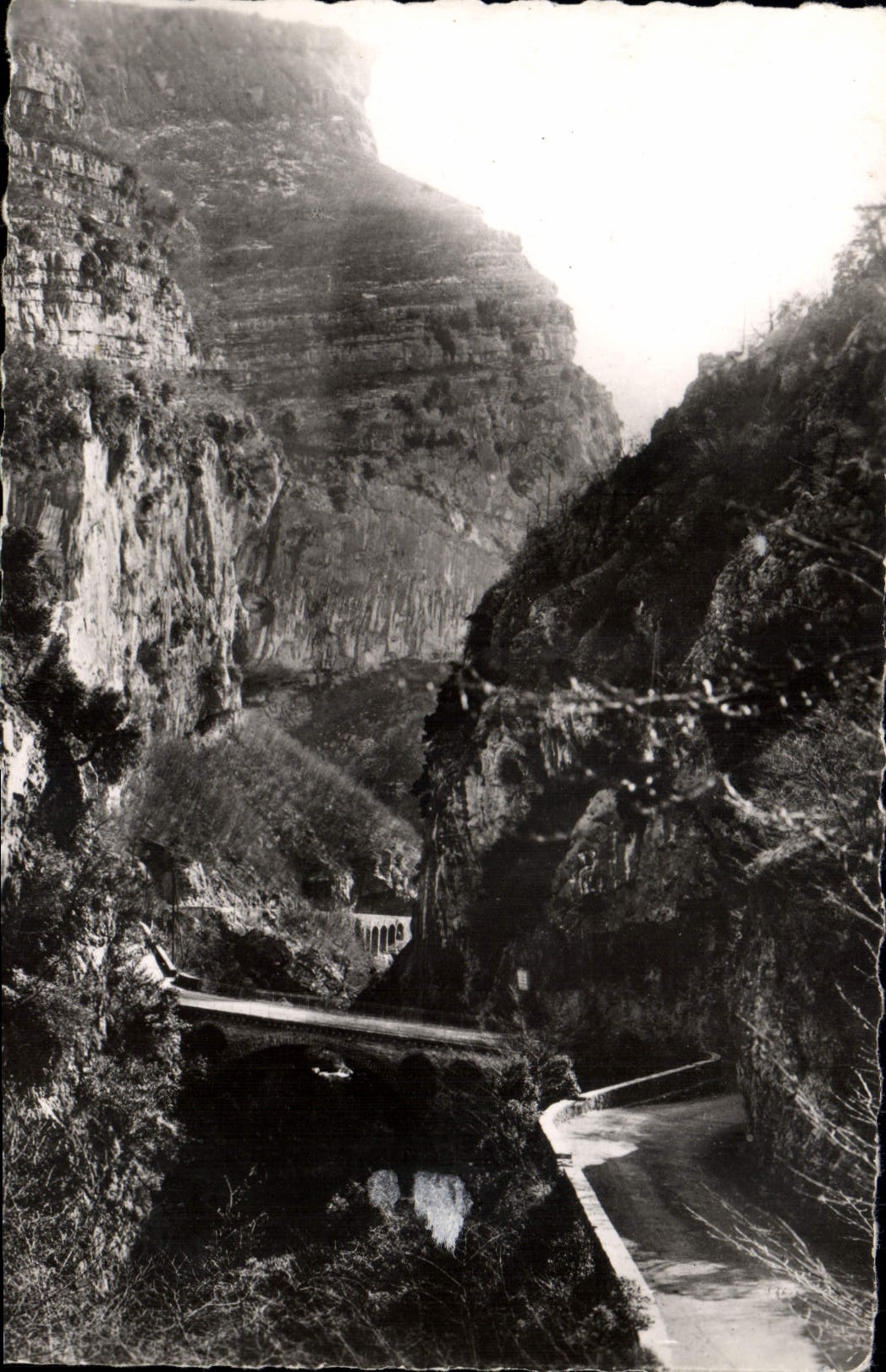 CPM La Cote D'Azur Les Gorges du Loup Le Pont de l'Abime