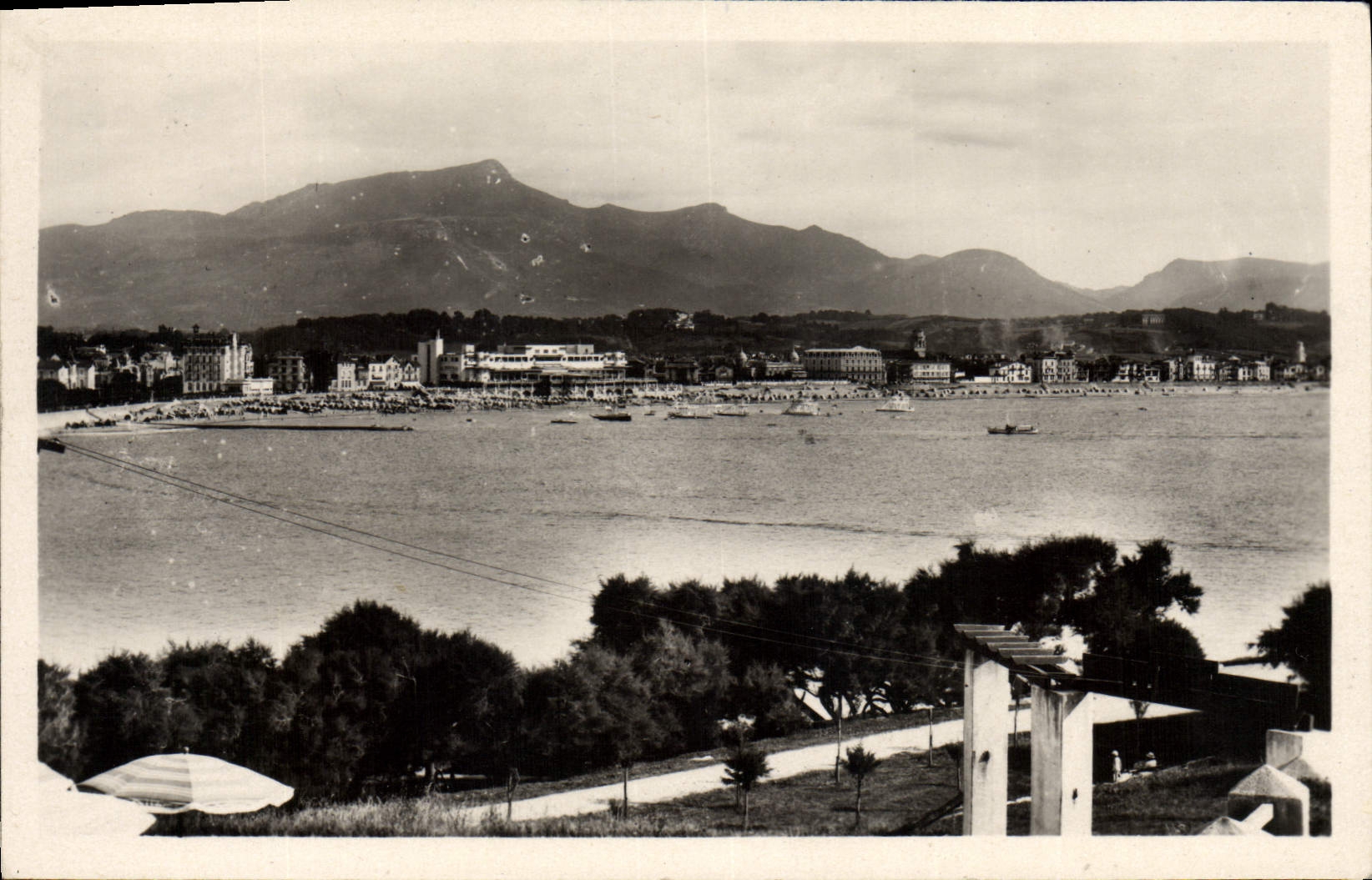 MODERN CARD St Jean de Luz View of Bay and the Rhone