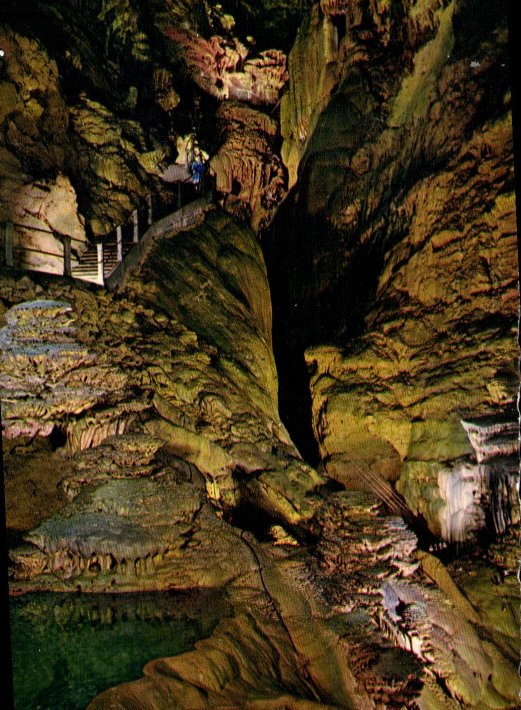CPM Gouffre De Padirac Le Lac Superieur De La Salle Du Grand Dome