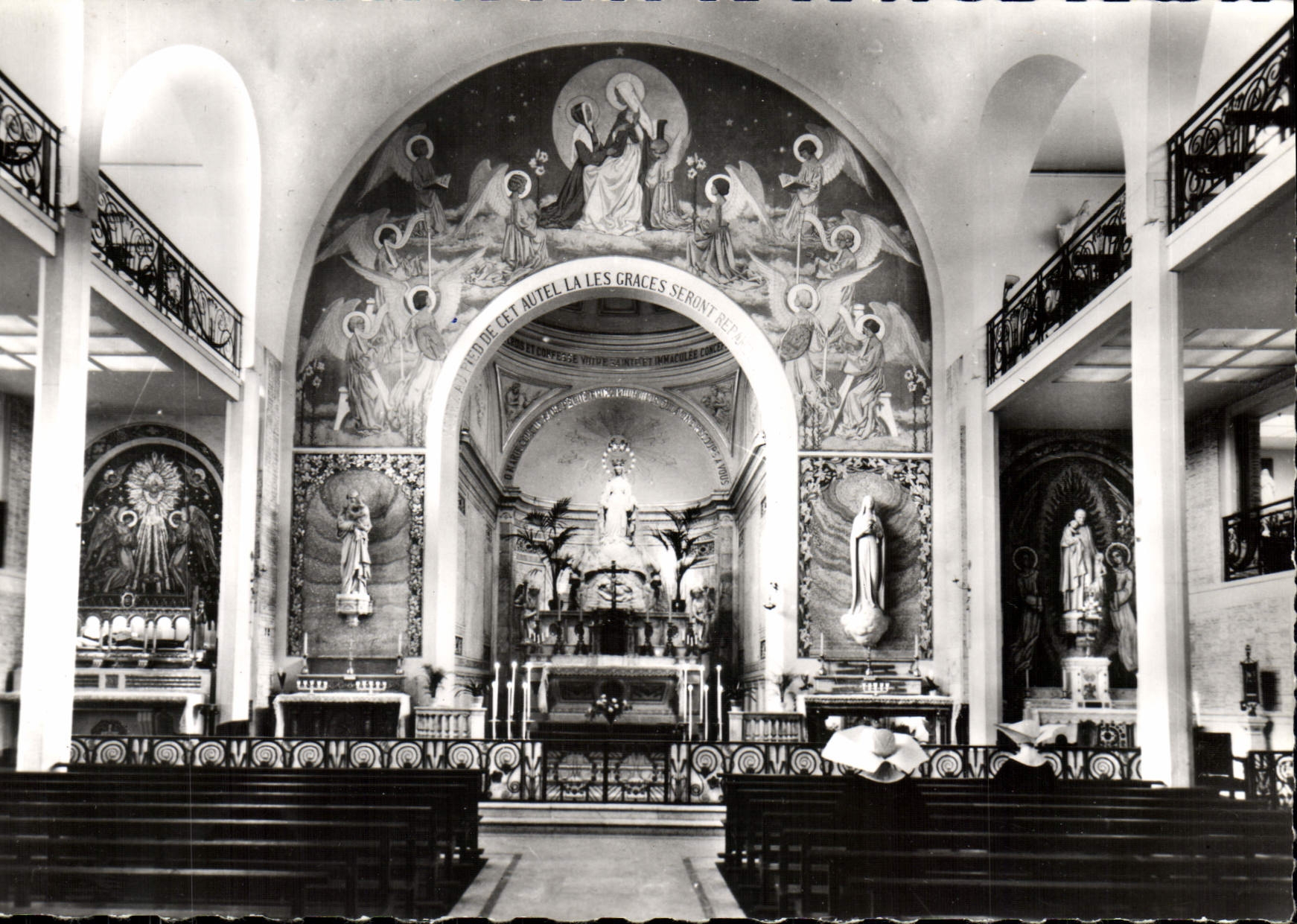 MODERN CARD Vault Of the Miraculous Medal Street Of the Vat Paris