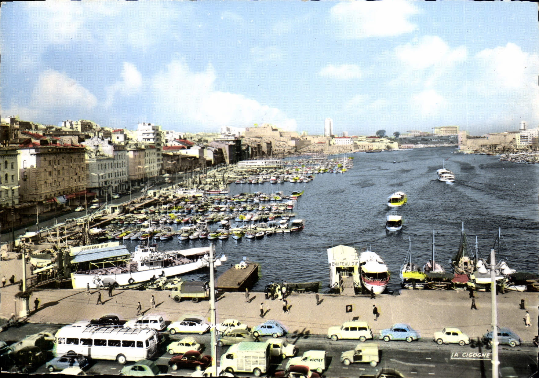 CPM Marseille Le Vieux Port Le Quai Des Belges Et Le Quai De Rive Neuve Bateaux