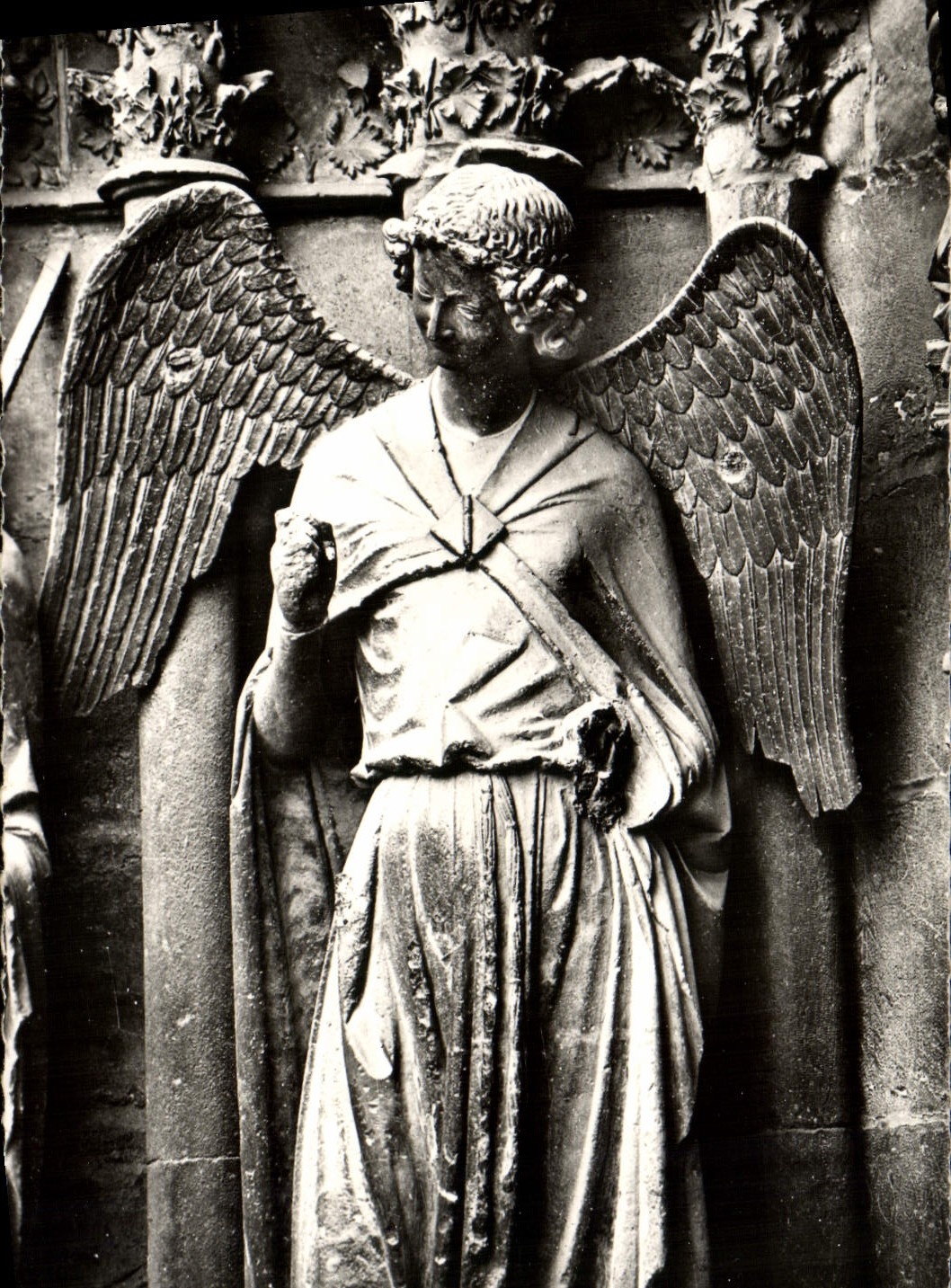 MODERN CARD Rheims the Angel With the Smile