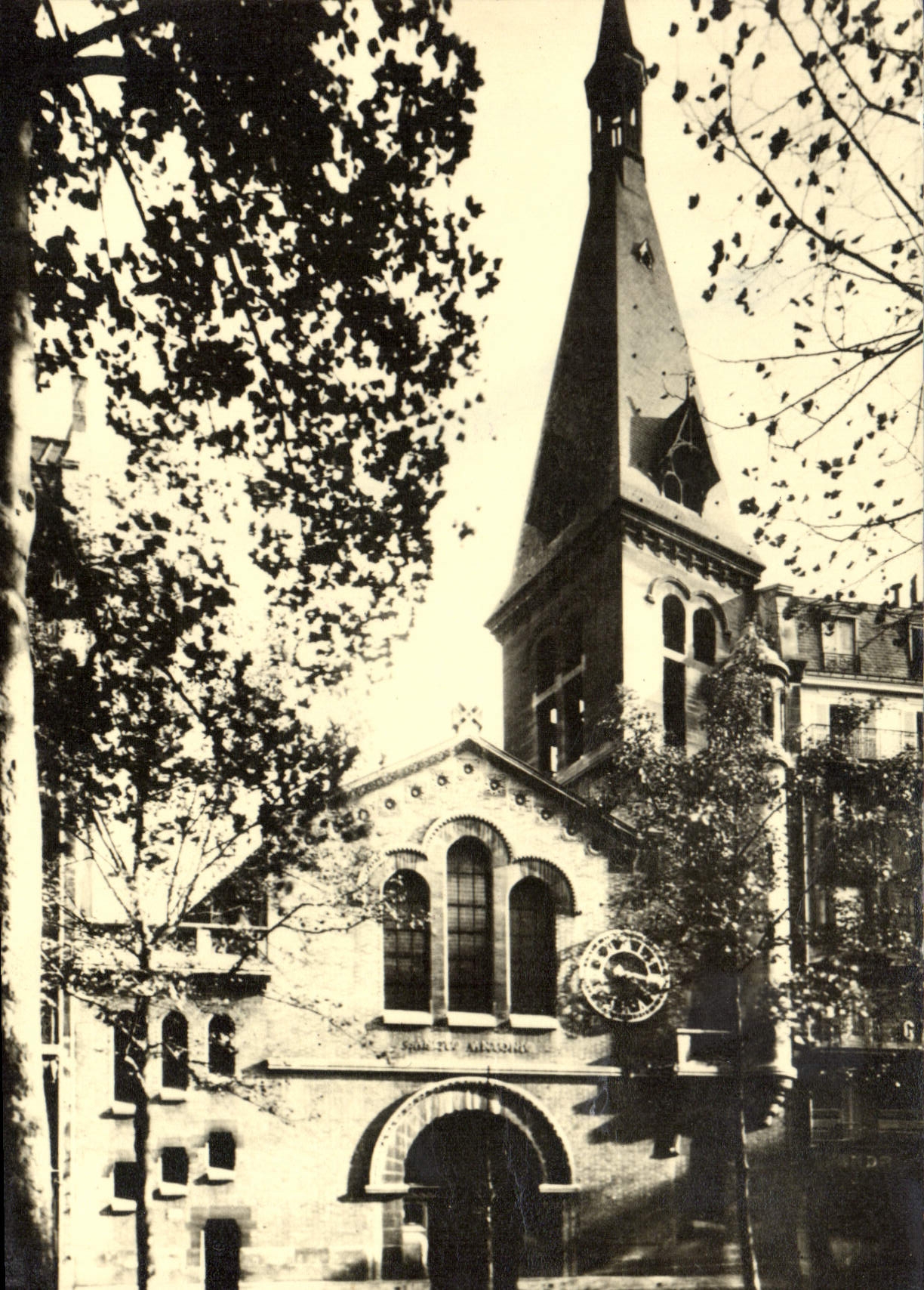 MODERN CARD Paris Church