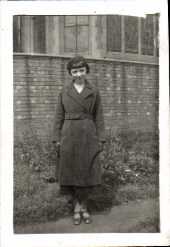 Small photograph Pleck 1935 Woman