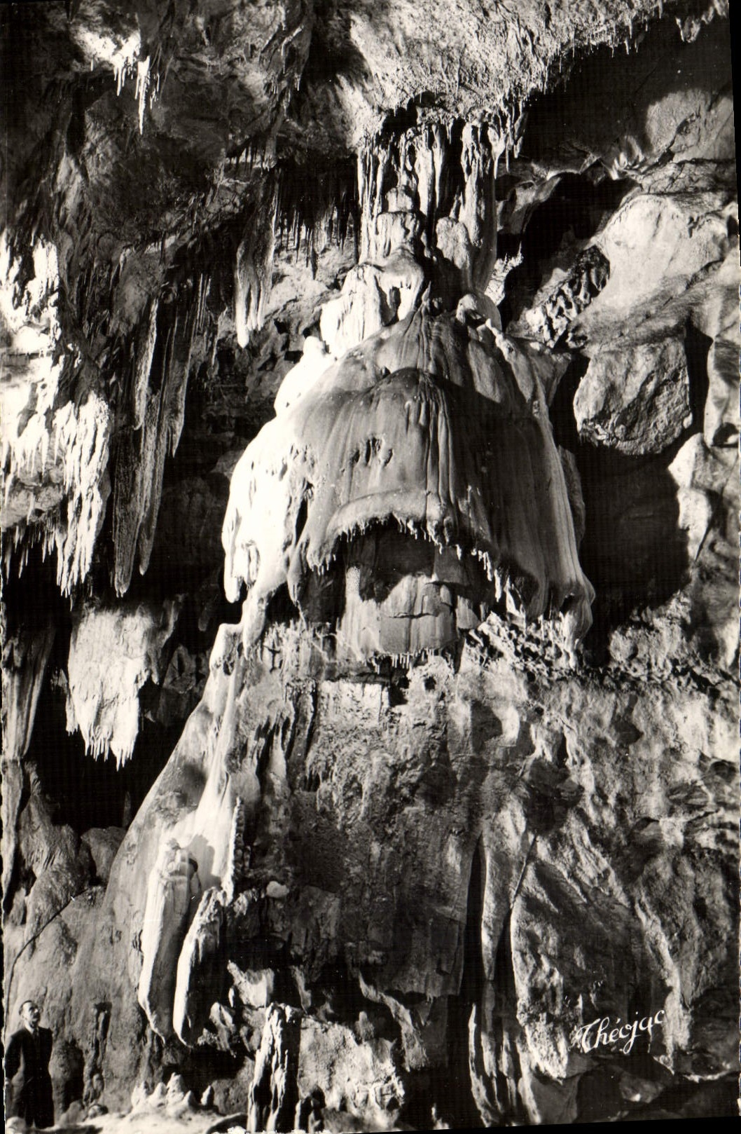 CPM Grottes De Betharra La Cloche