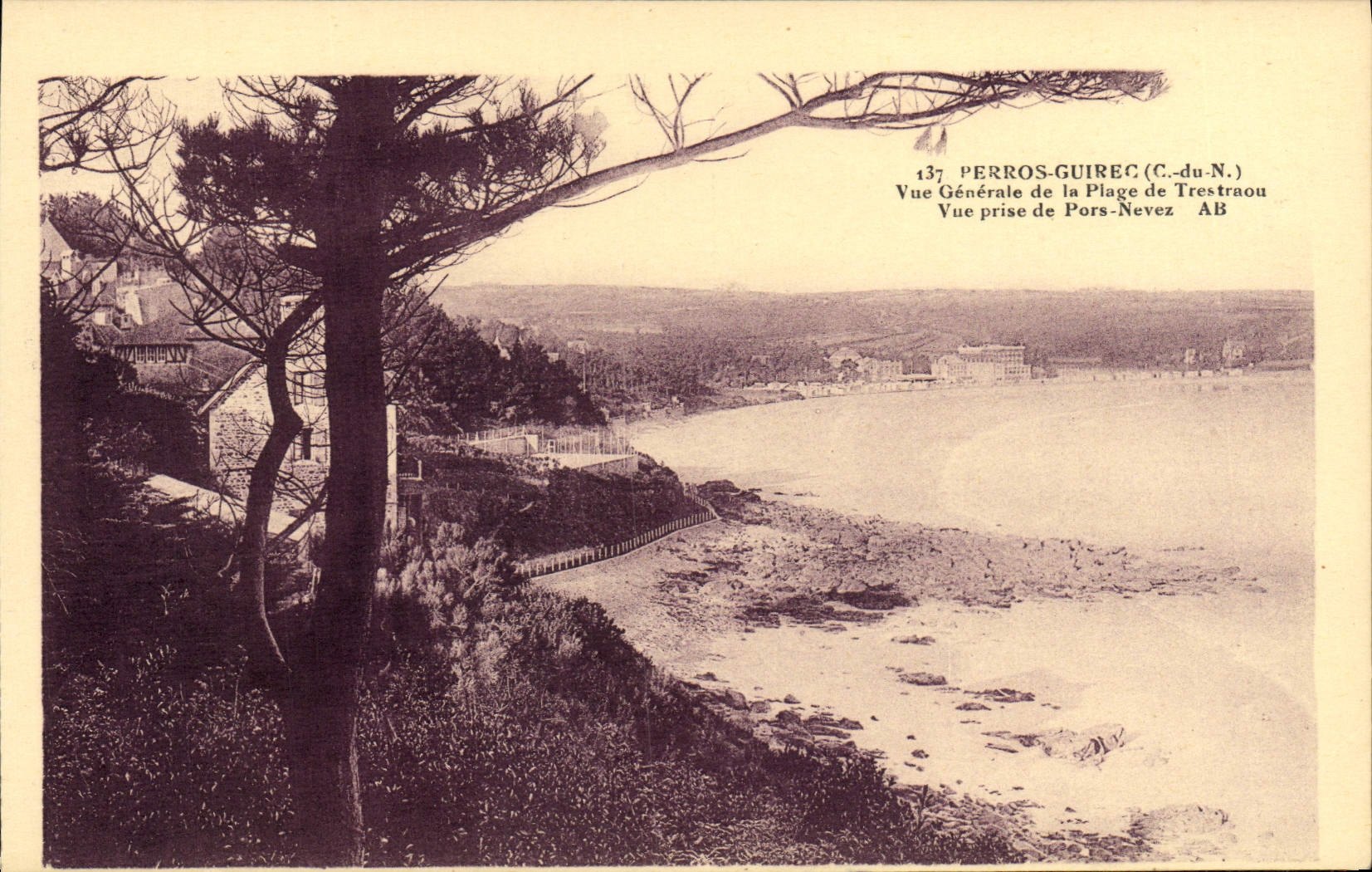 CPA Perros Guirec Vue Generale De La Plage De Trestraou Vue Prise De Pors Nevez
