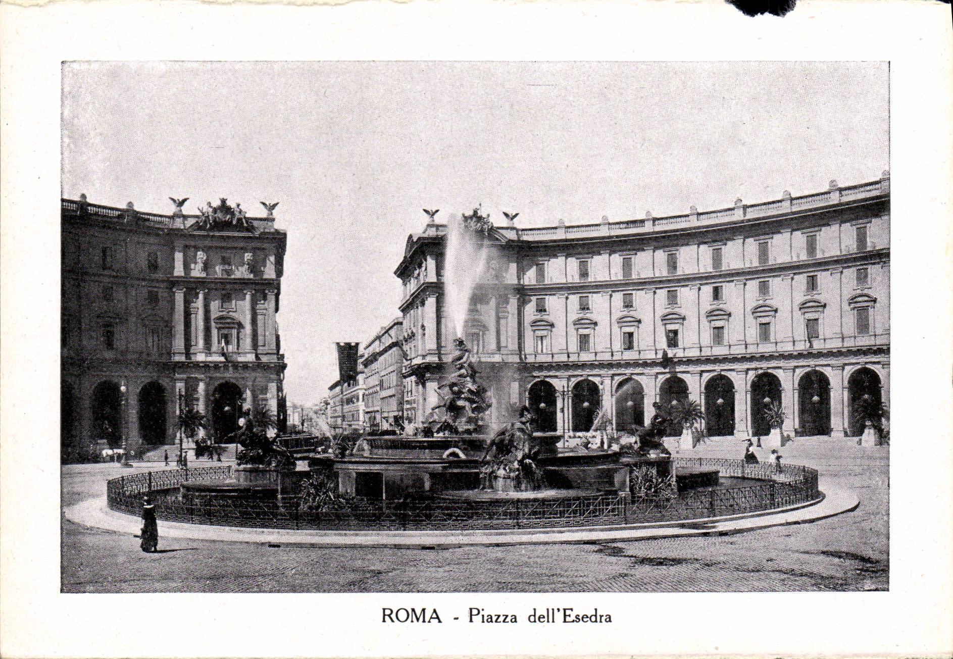 Plaza Dell Esedra de Roma de la POSTAL de la VENDIMIA