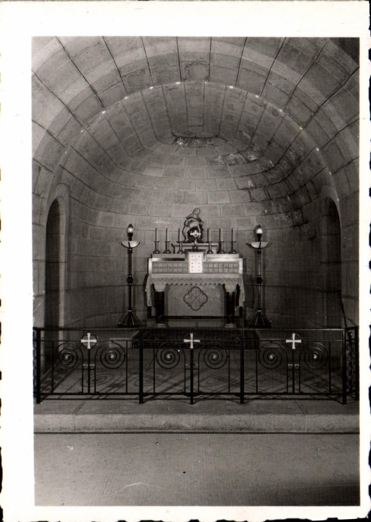 CPM Annecy Crypte De La Basilique De La Visitation Chapelle De Notre Dame De Pitie Vierge Miraculeuse