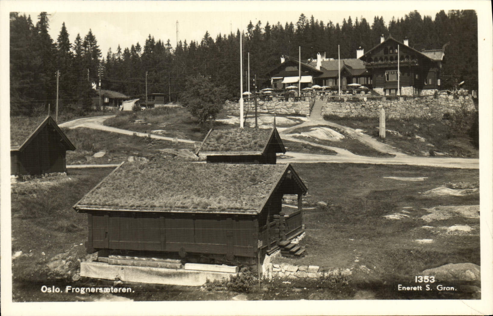 VINTAGE POSTCARD Oslo Frognersaeteren