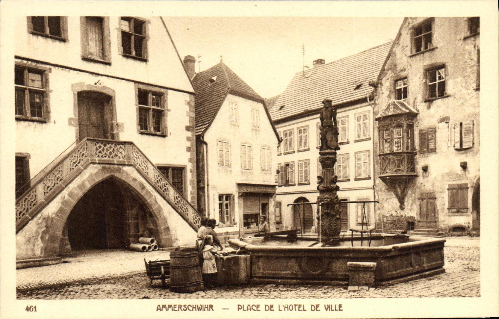 La POSTAL Ammerschwihr de la VENDIMIA coloca el ayuntamiento