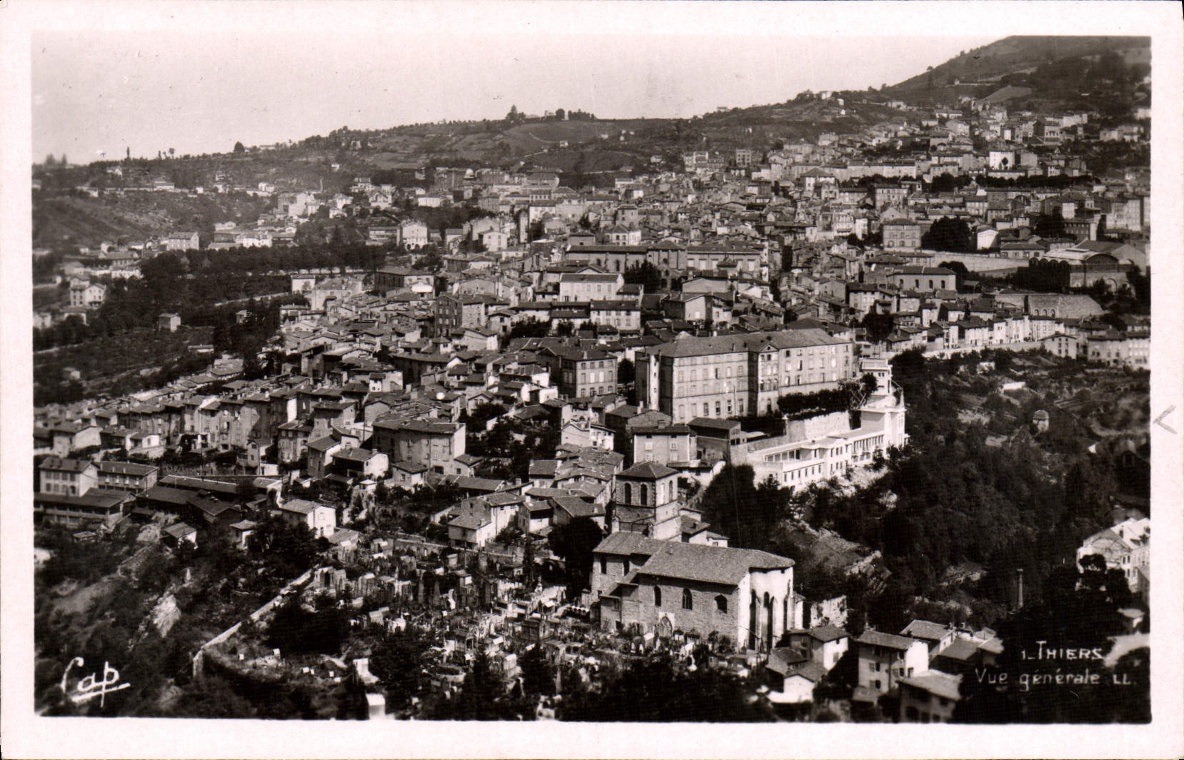 MODERN CARD Thiers View