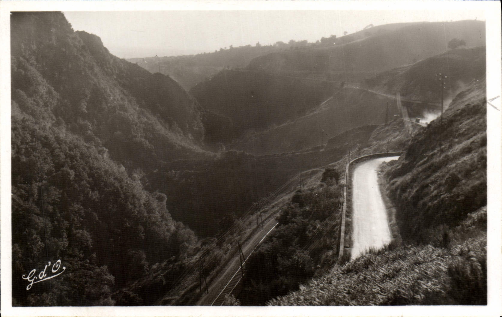 CPM L'Auvergne Thiers Gorges De La Durolle