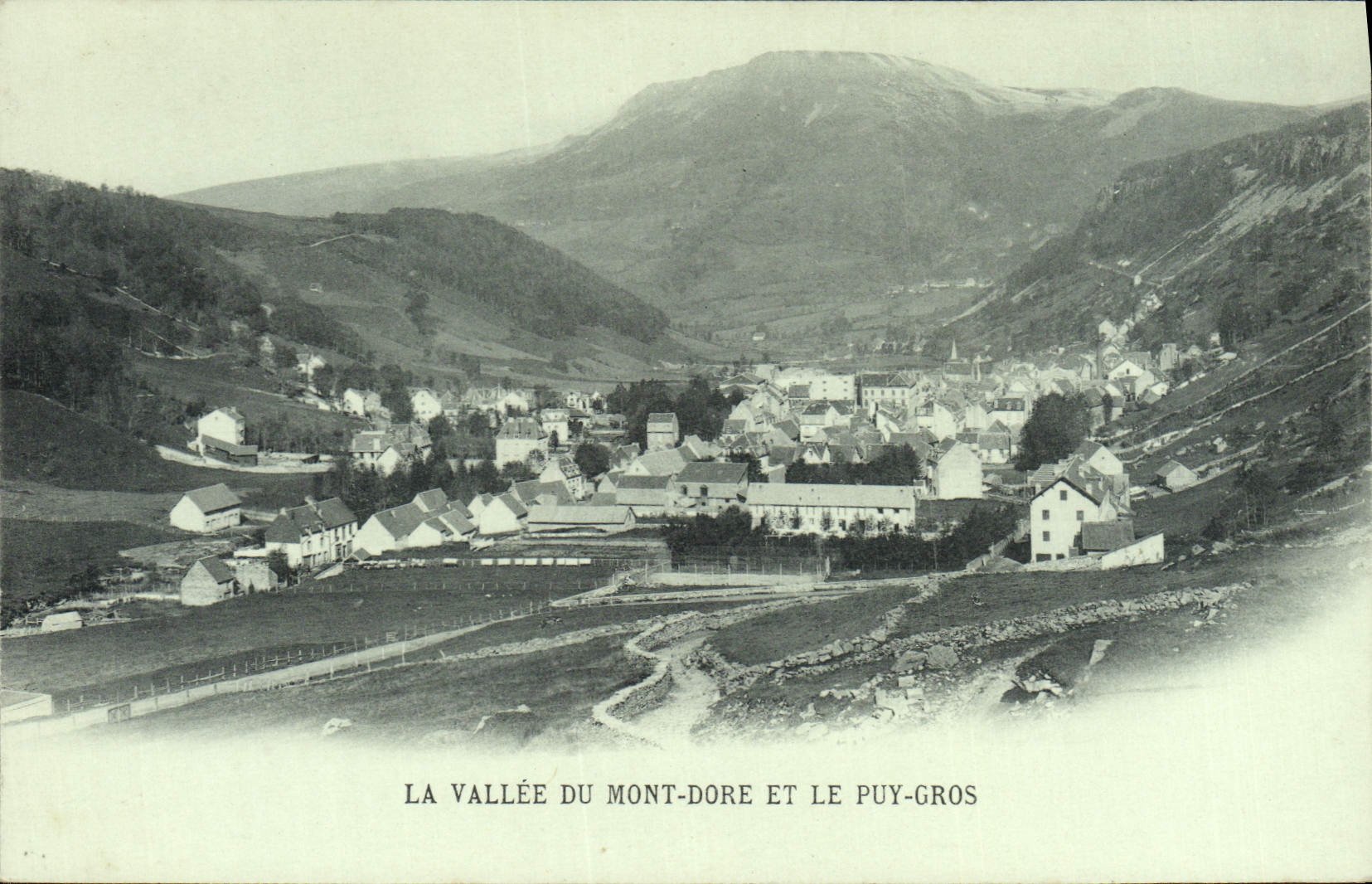 VINTAGE POSTCARD the Valley Of the Mount Gilds And Puy Gros
