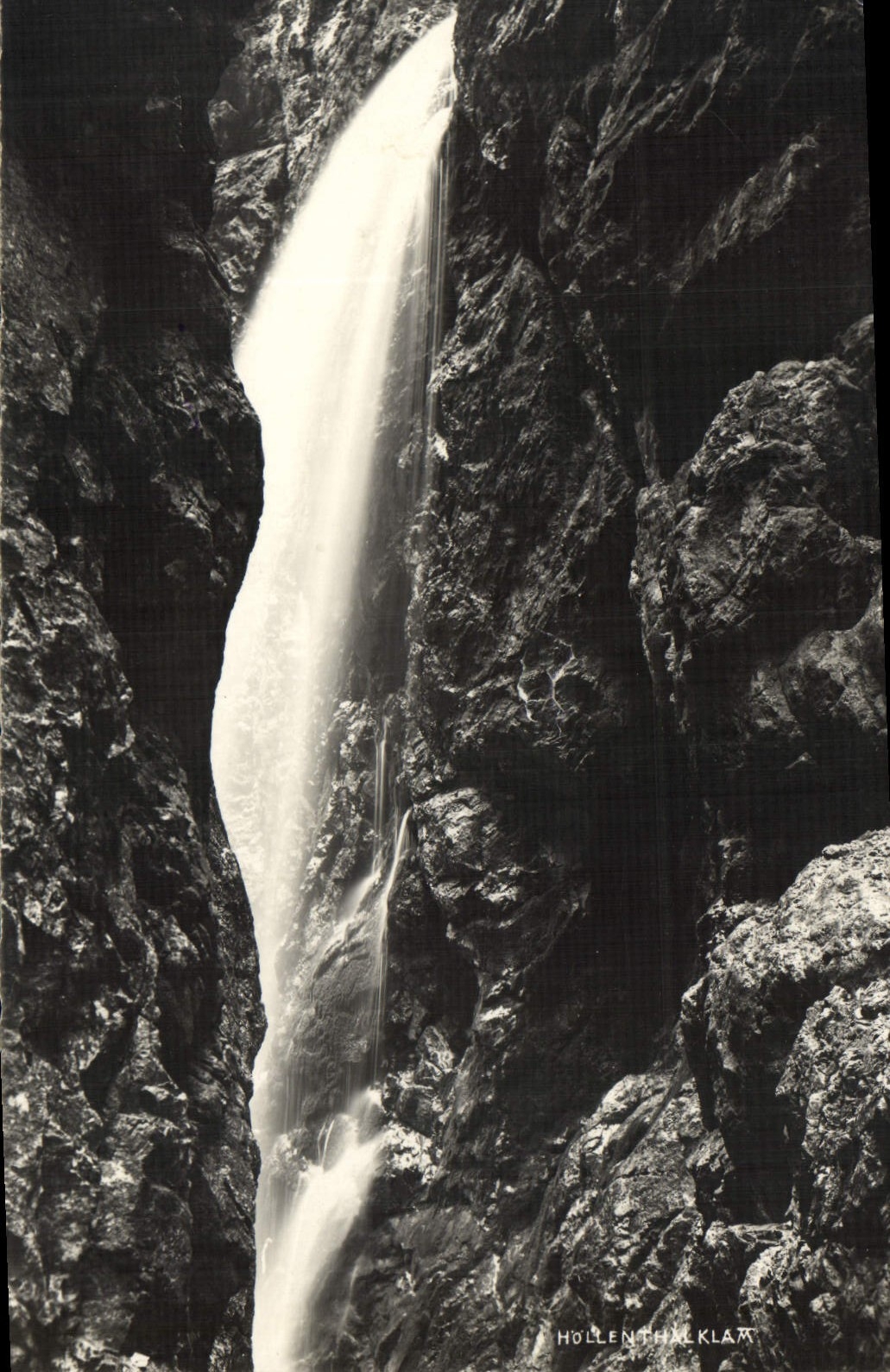 VINTAGE POSTCARD Hollenthalklam