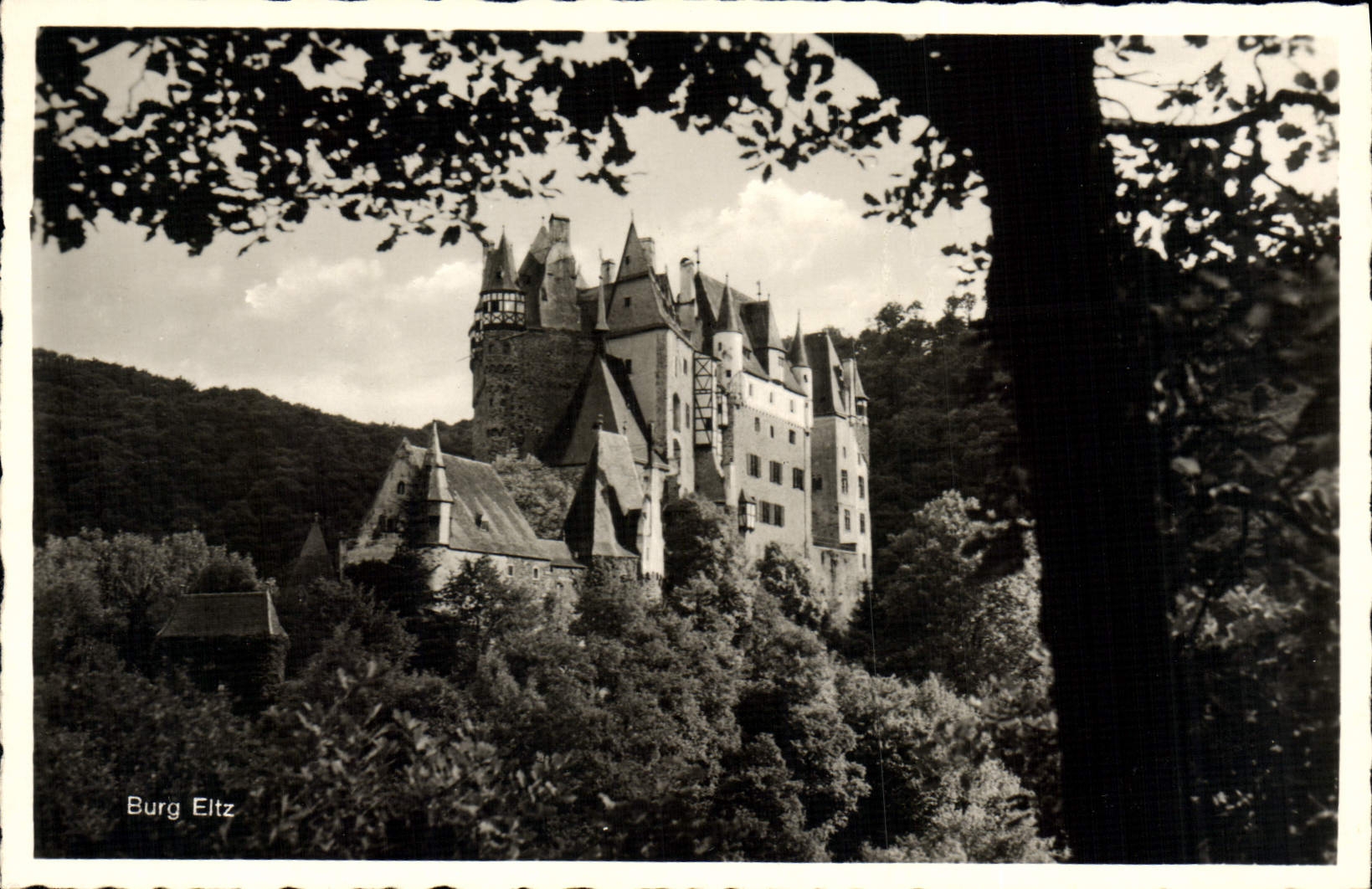 MODERN CARD Burg Eltz