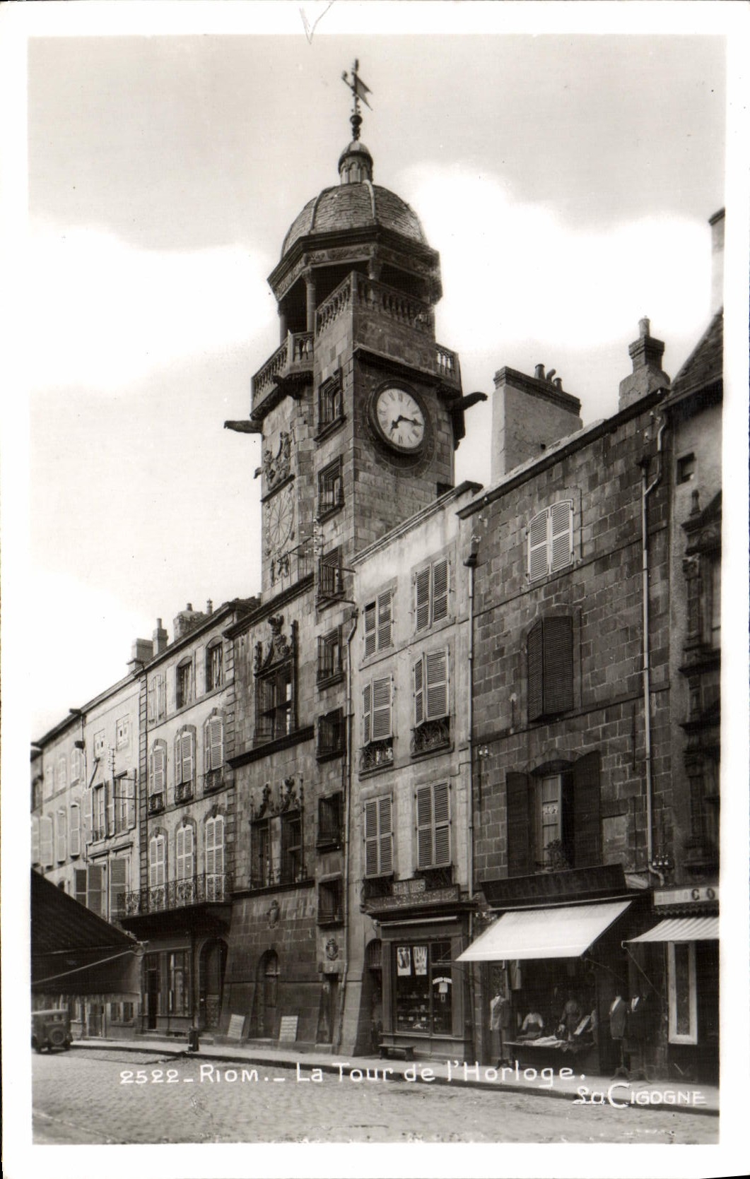 CPA Riom La Tour de l'Horloge