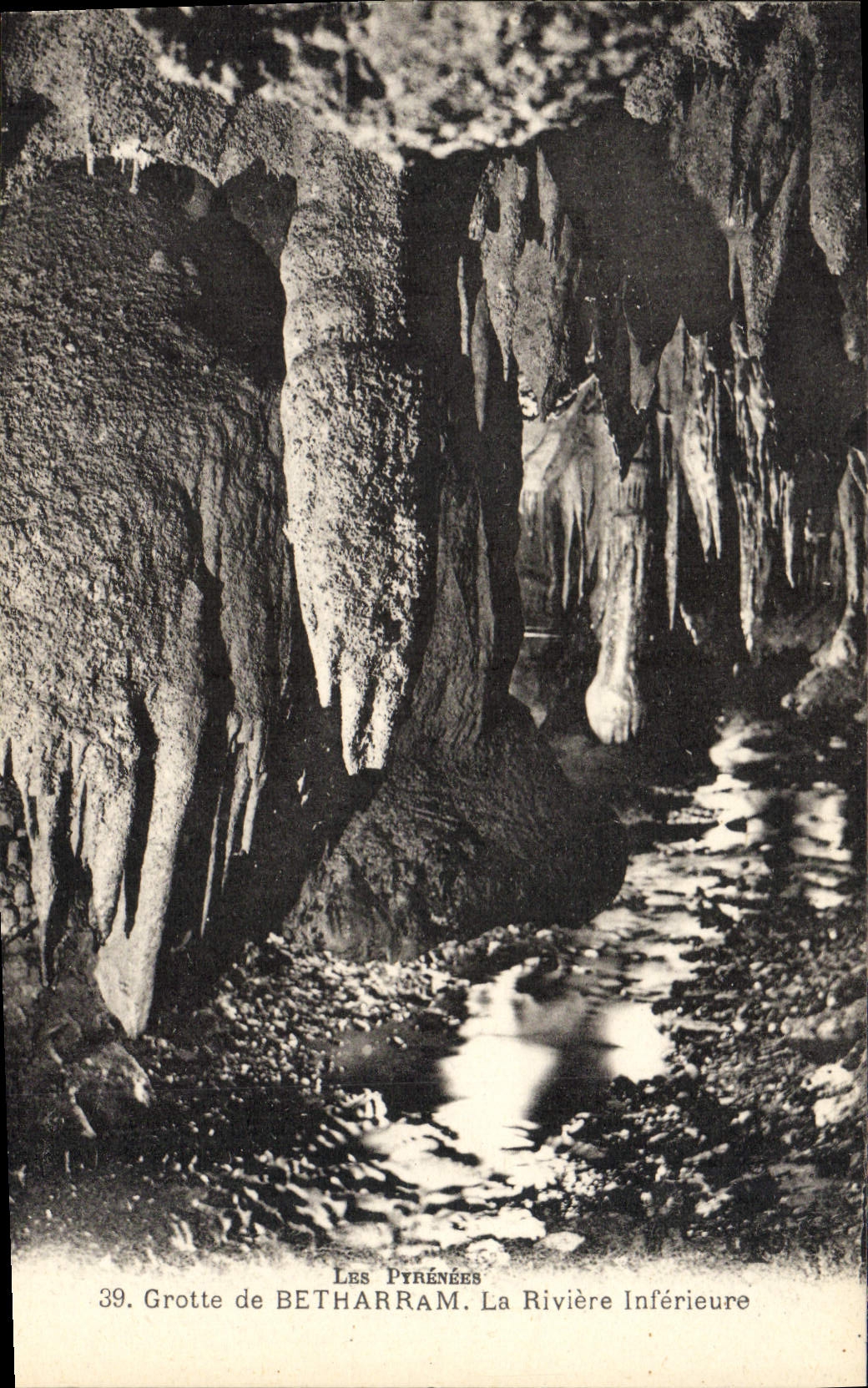 CPA Grottes de Betharram La Riviere Inferieure