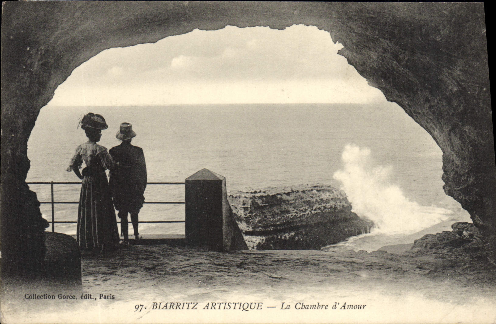 VINTAGE POSTCARD Artistic Biarritz the Room of Love