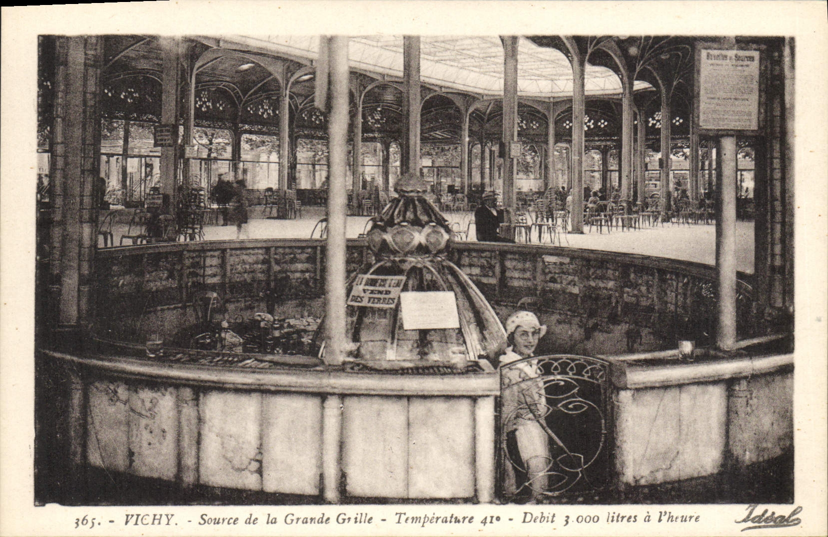 CPA Vichy Source de la Grande Grille 