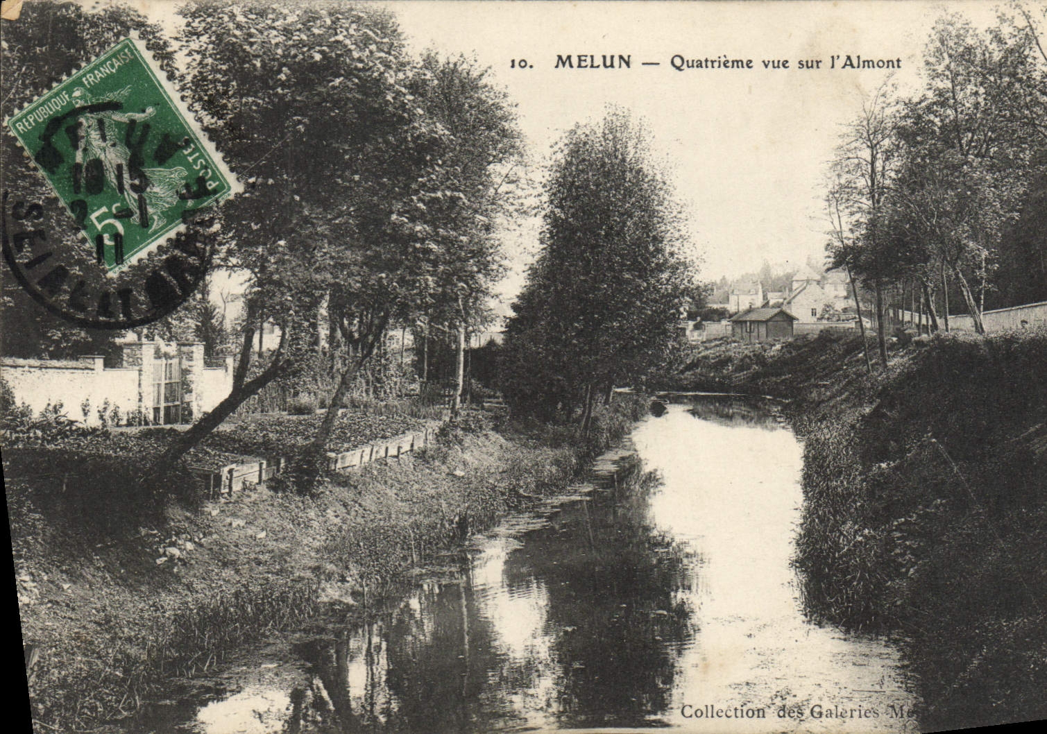 VINTAGE POSTCARD Melun Fourth Sight On Almont