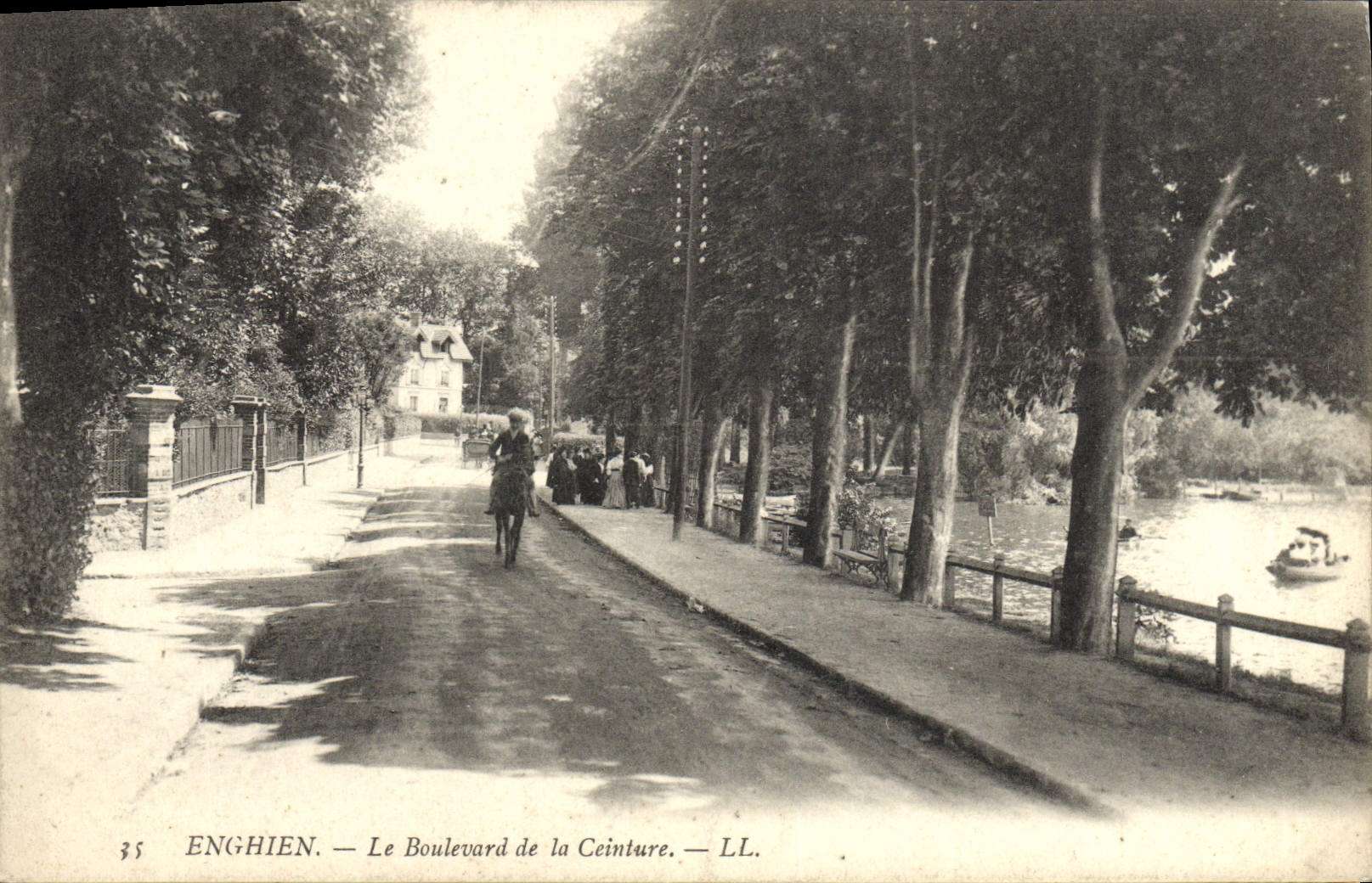 CPA Enghien Le Boulevard De la Ceinture Cavalier Cheval
