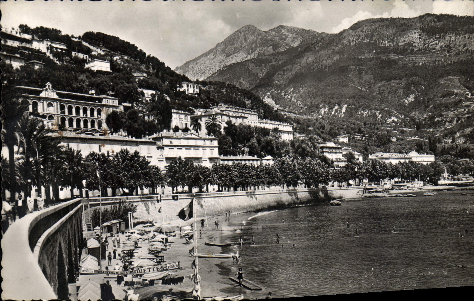 CPM Menton Quai Bonaparte Et Plage Des Sablettes