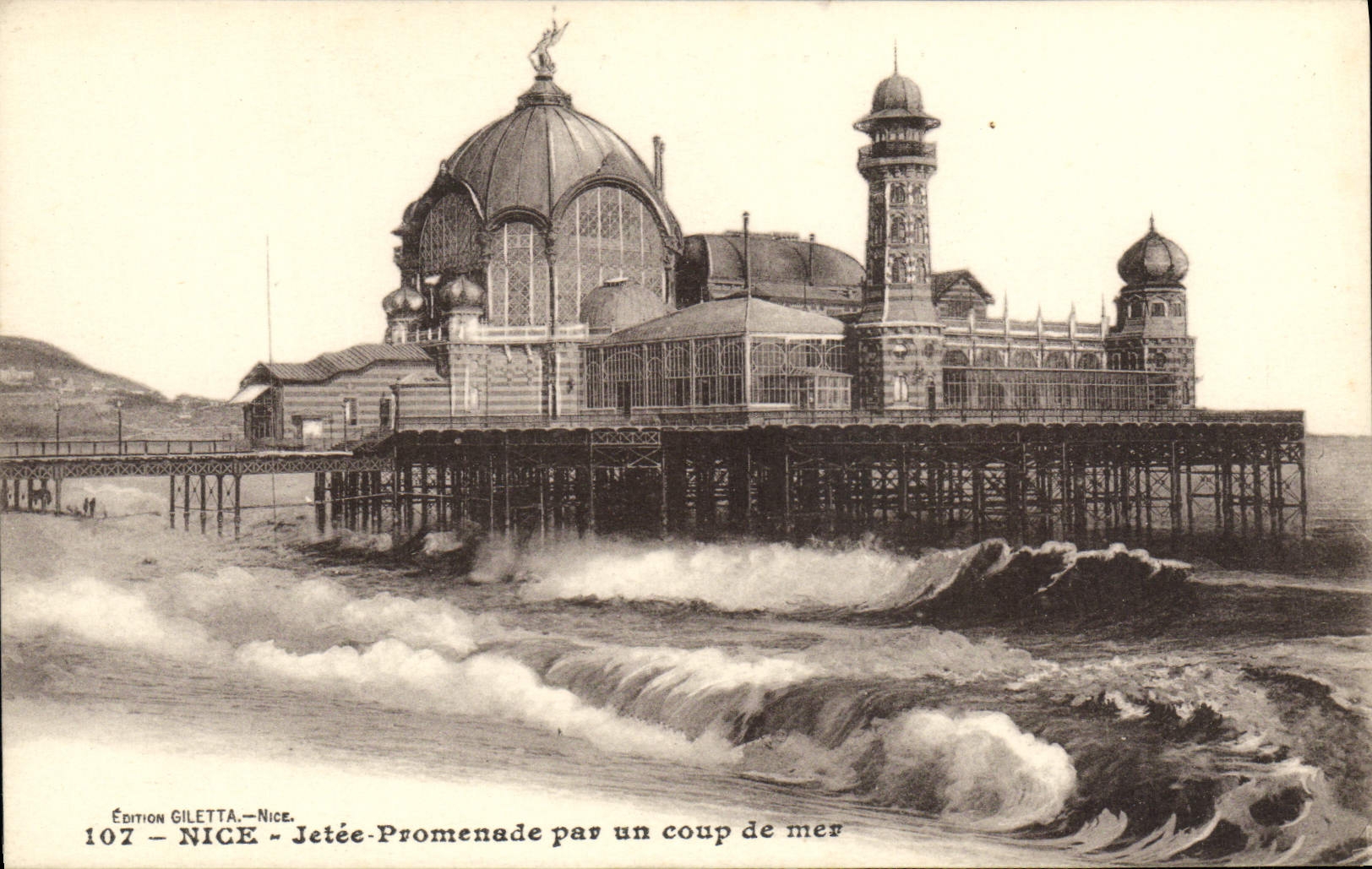 CPA Nice Jetee Promenade Par Un Coup De Mer