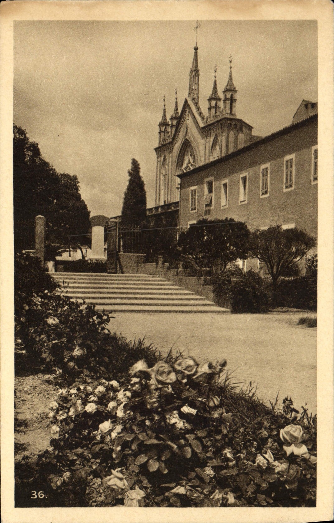 CPA Cote d'Azur Artistique Nice Les Jardins Du Monastere De Cimiez