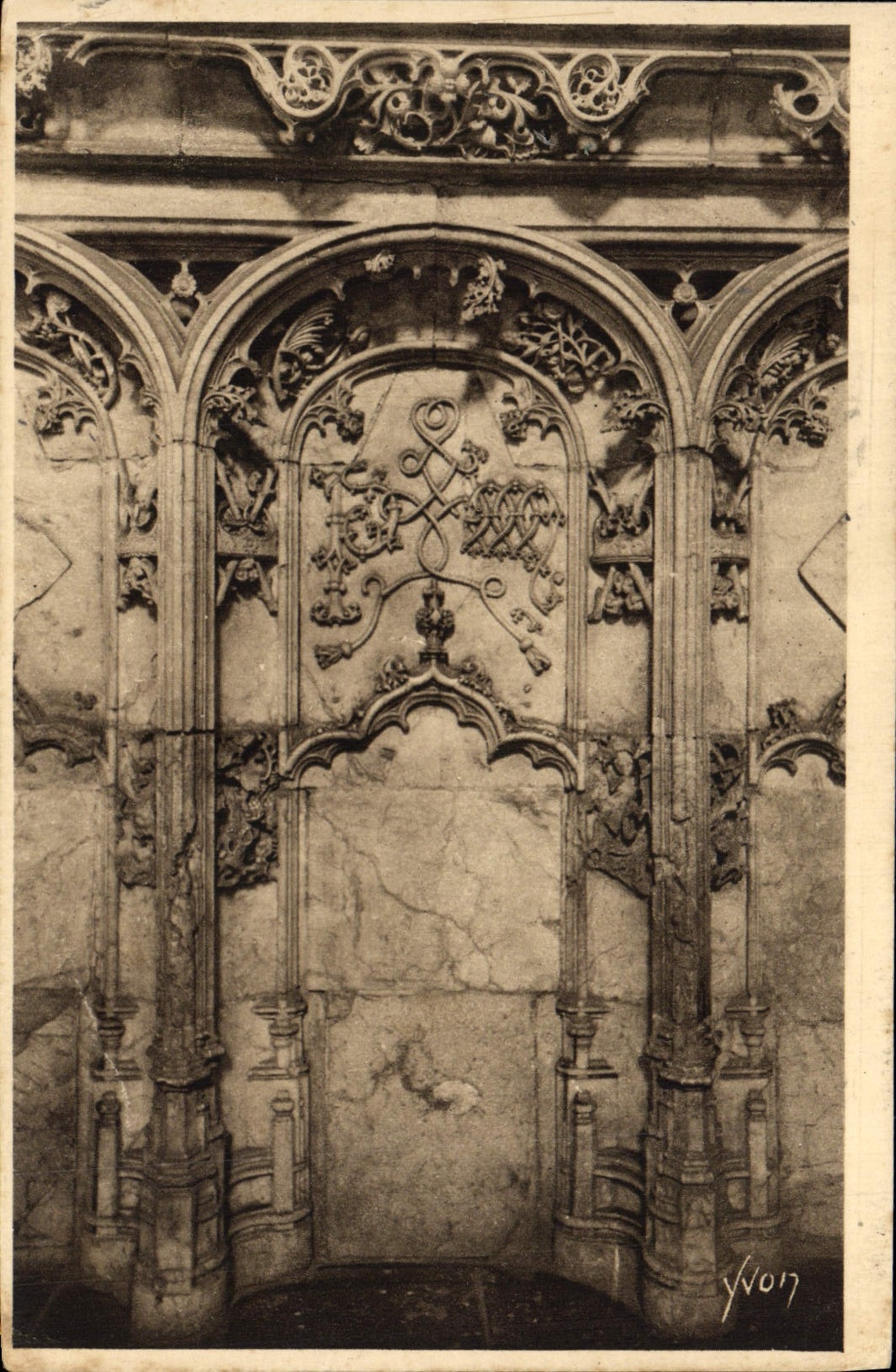 Iglesia de la ciudad de la POSTAL de la VENDIMIA de los detalles de las cáscaras del oratorio de la margarita de Austria