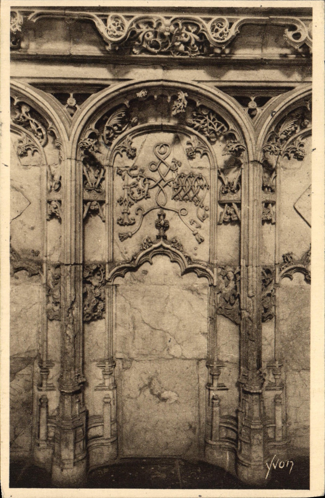 CPA Bourg Eglise de Brou Details de l'oratoire de Marguerite d'Autriche LE PM allegorique