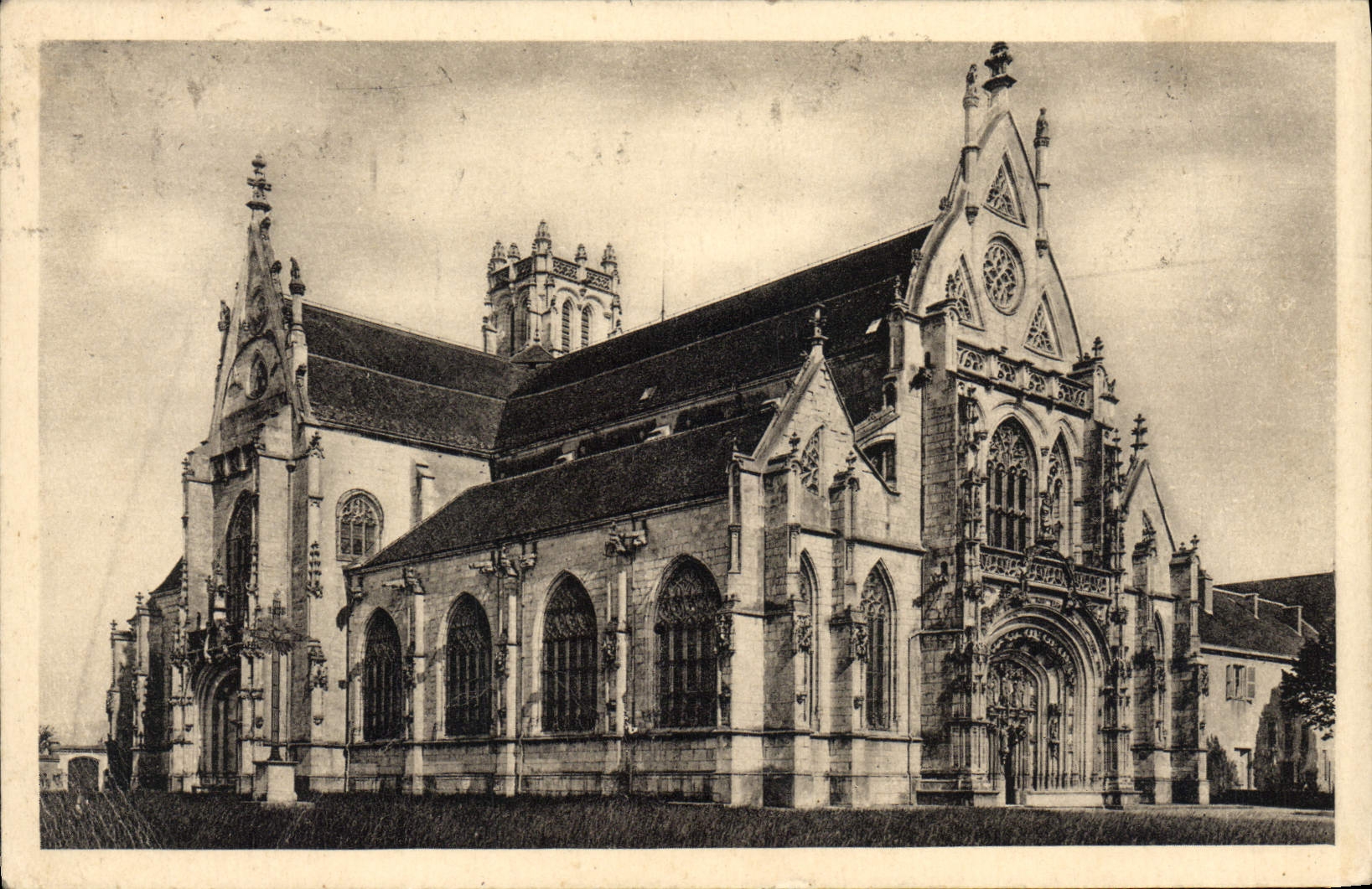 CPA Bourg Eglise de Brou