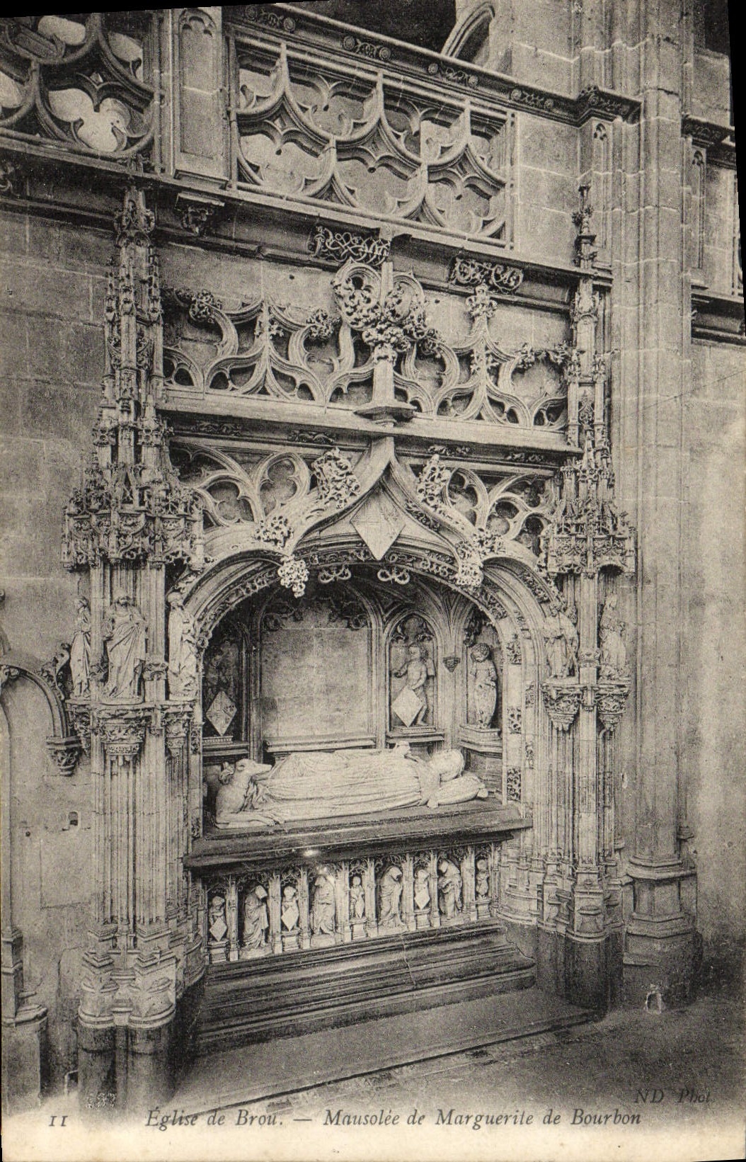 CPA Bourg Eglise de Brou Mausolee de Marguerite de Bourbon