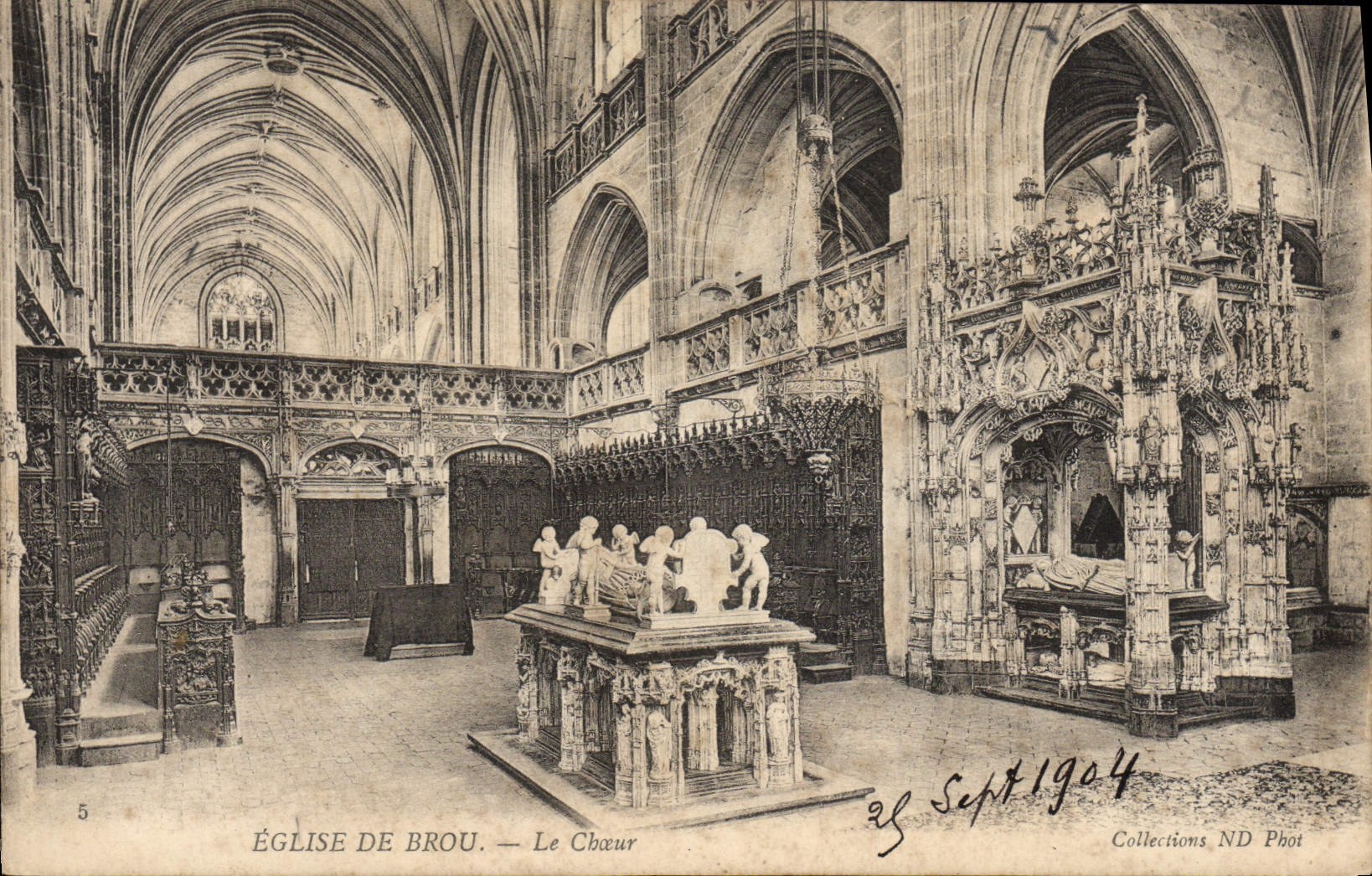 CPA Bourg Eglise de Brou Le choeur