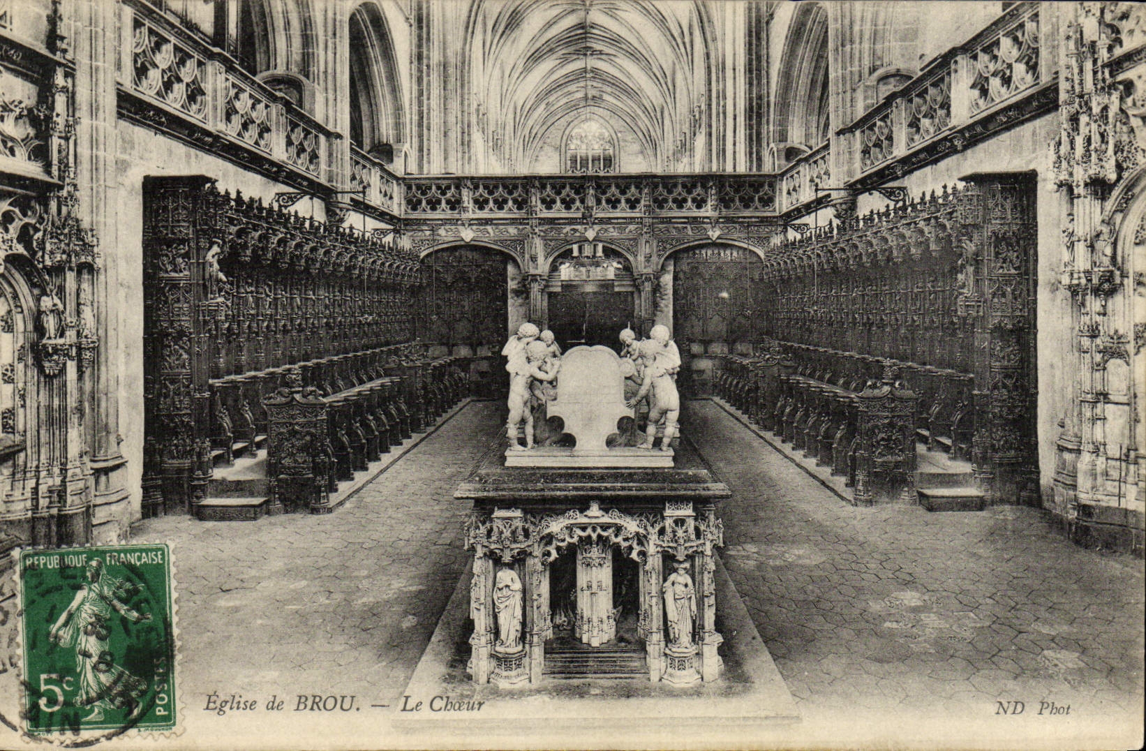 Iglesia de la ciudad de la POSTAL de la VENDIMIA del estribillo del EL de las cáscaras
