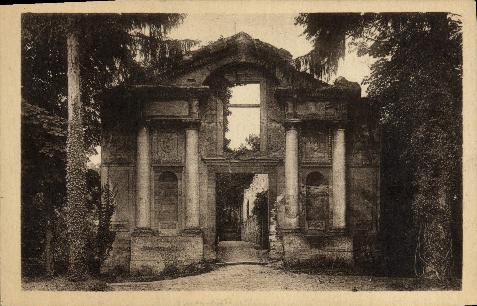 CPA Chateau de Fere en Tardenois Porte Jean Goujon 