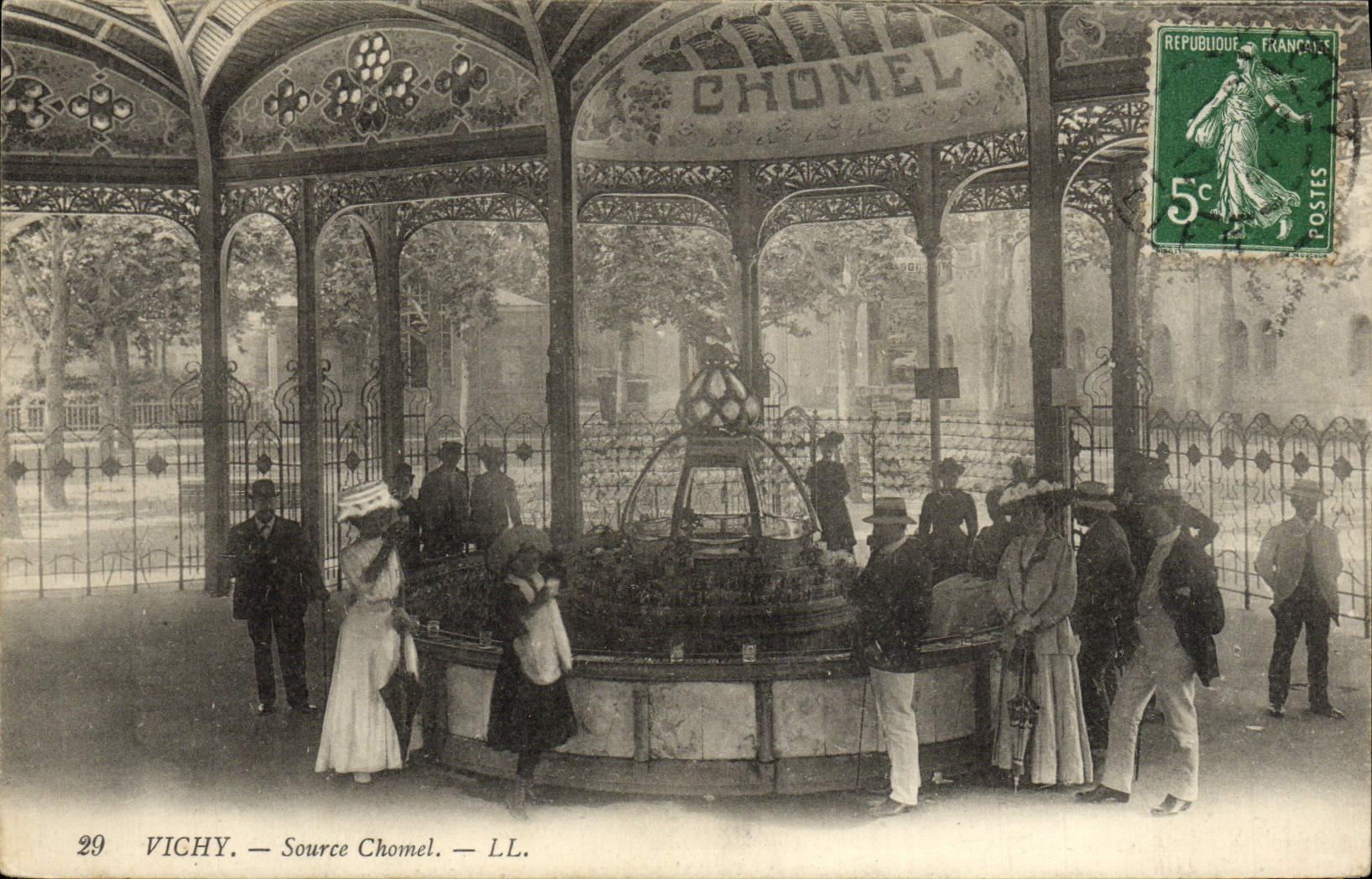 CPA Vichy source Chomel