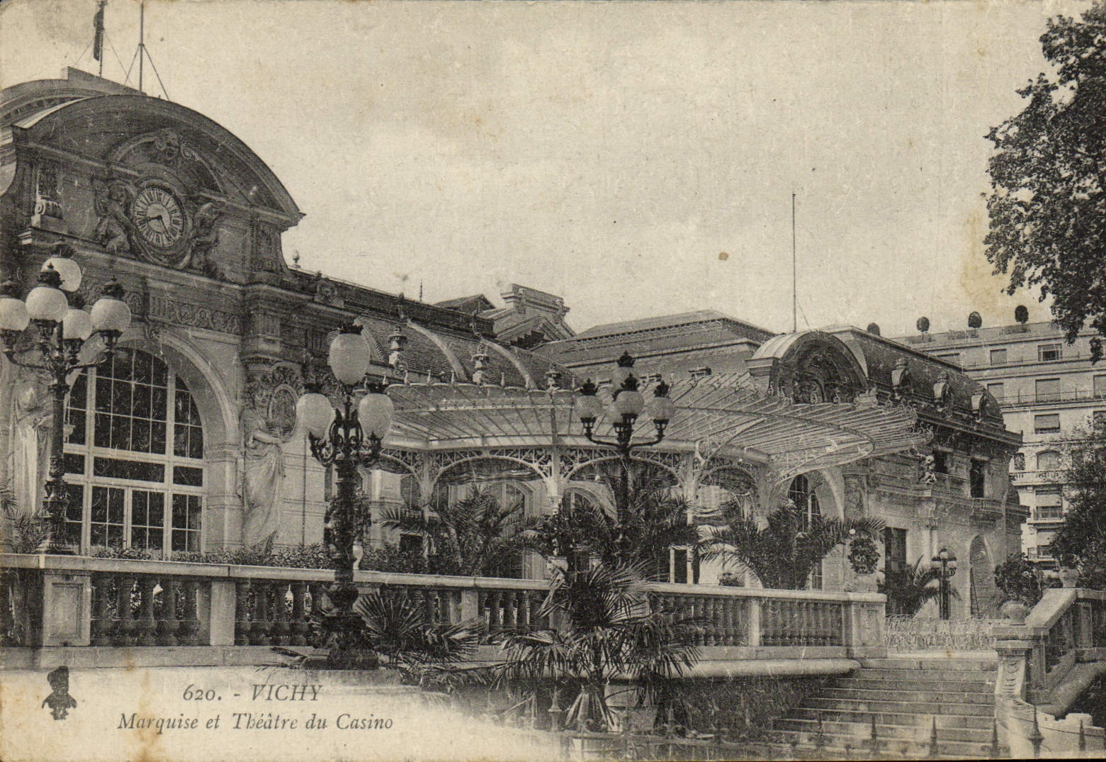 CPA Vichy Marquise et theatre du casino