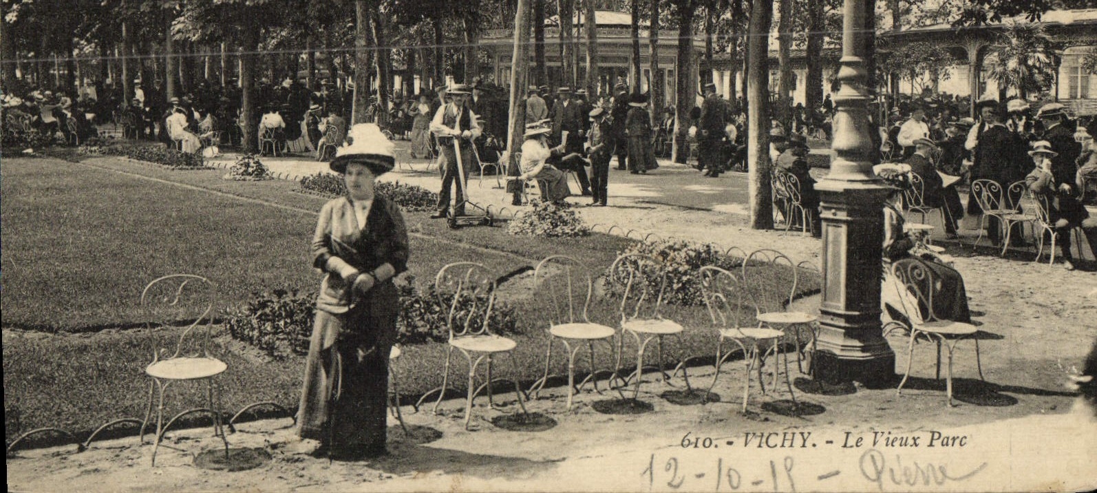 CPA Vichy Le Vieux Parc