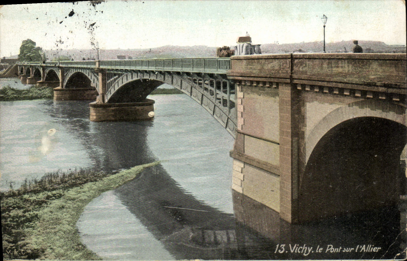 CPA Vichy Le Pont sur l'Allier