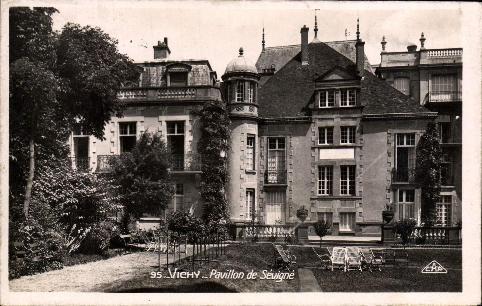 VINTAGE POSTCARD Vichy House of Sevigne