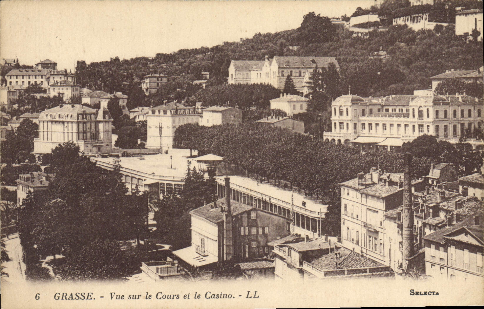 Vista grasa de la POSTAL de la VENDIMIA en el curso y el casino