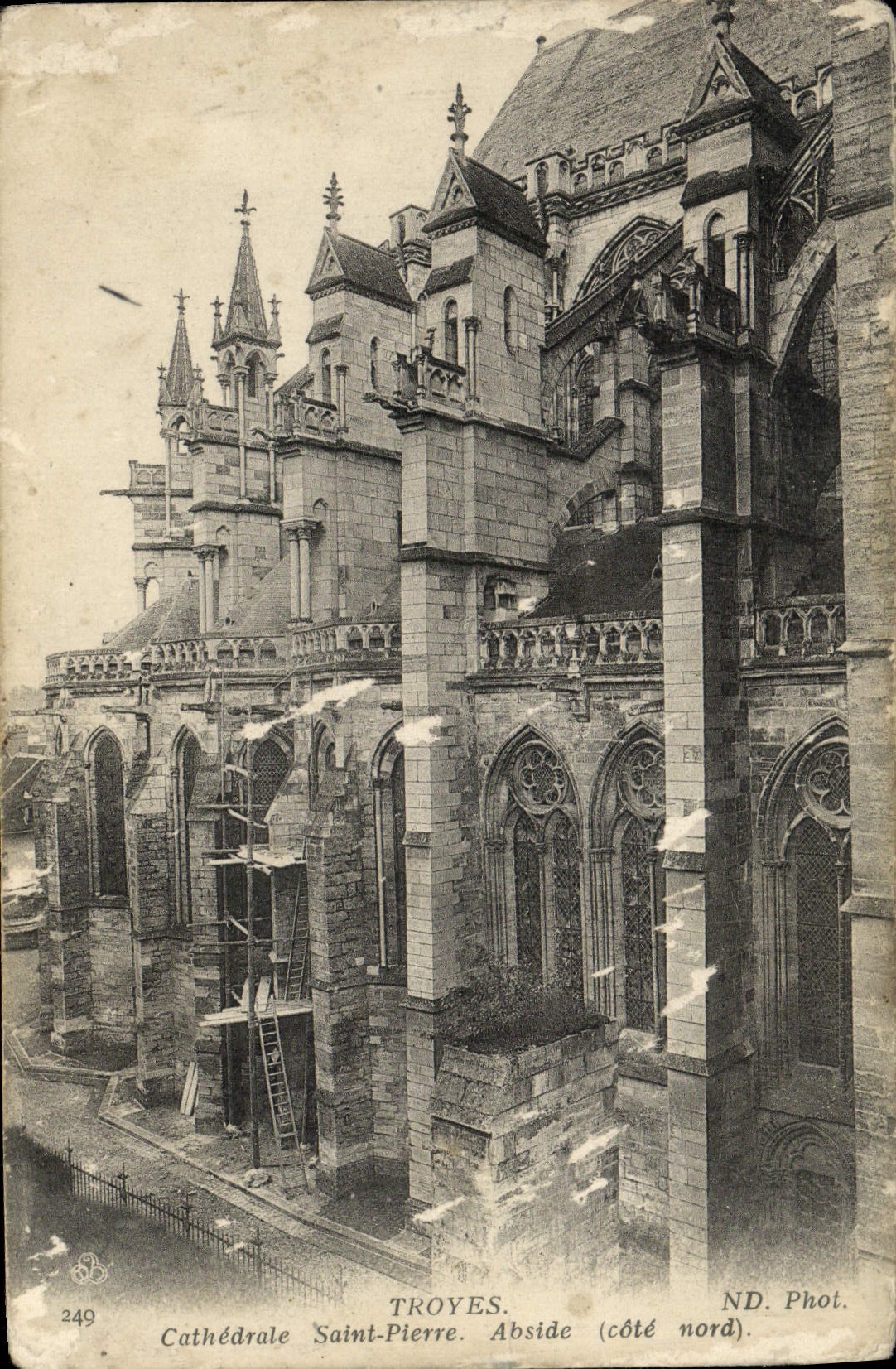 VINTAGE POSTCARD Troyes Cathedral Saint Pierre Apse