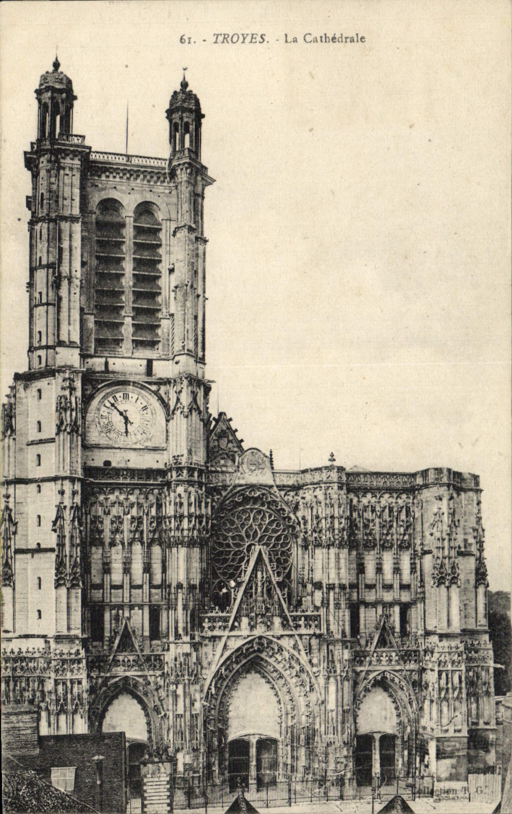 CPA Troyes La Cathedrale