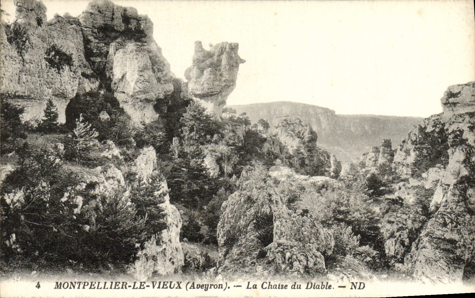 CPA Montpellier Le Vieux La Chaise Du Diable