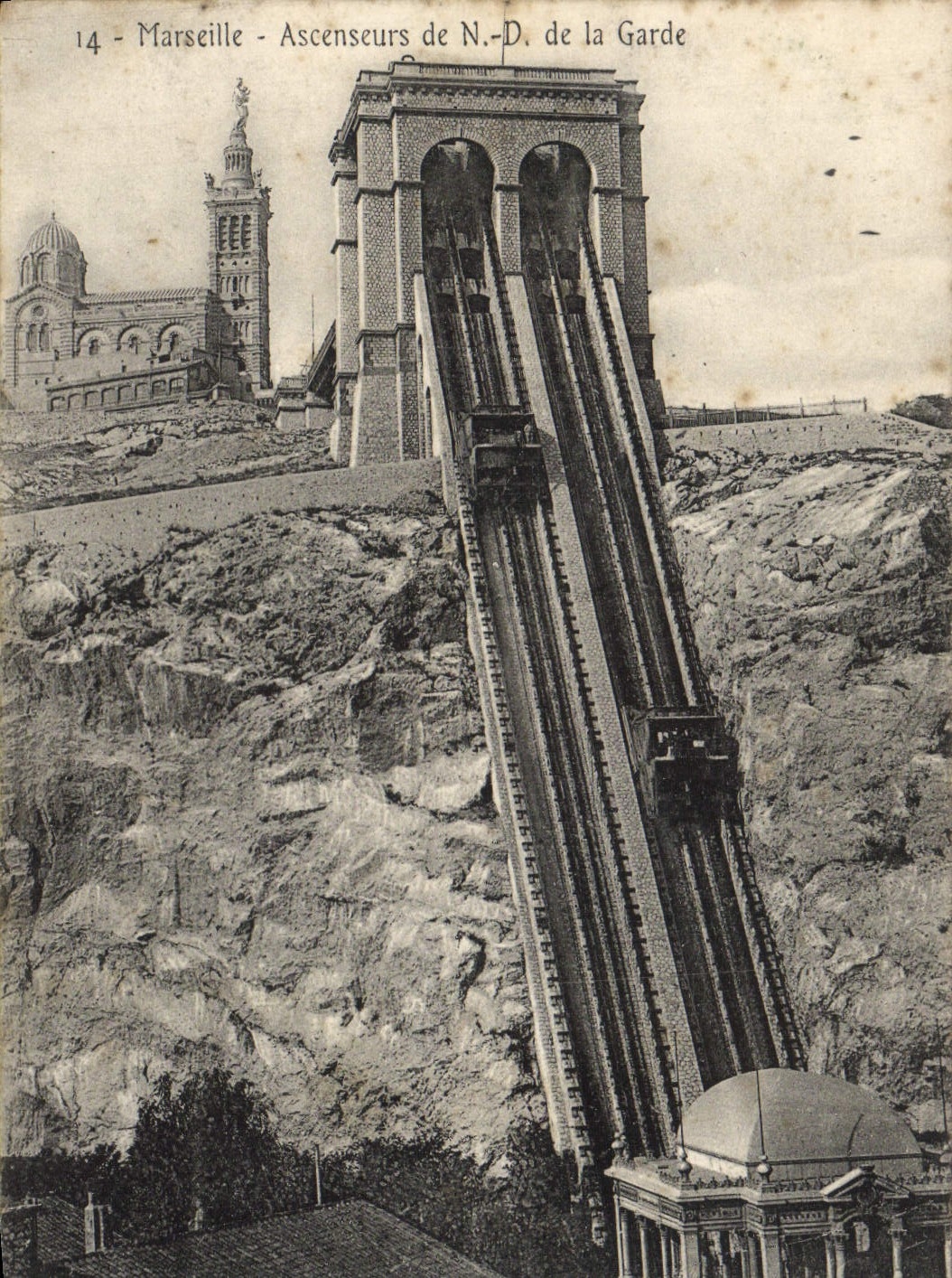CPA Marseille Ascenseurs De N D De La Garde