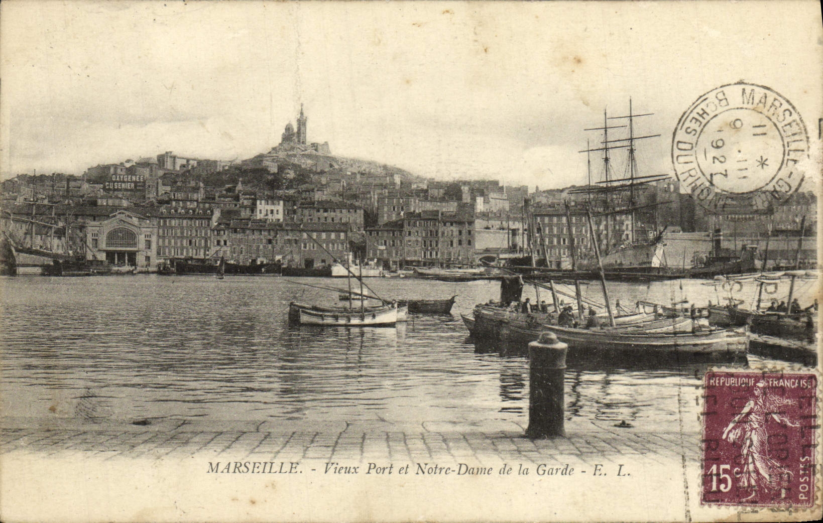 CPA Marseille Vieux Port Et Notre Dame De La Garde Bateaux